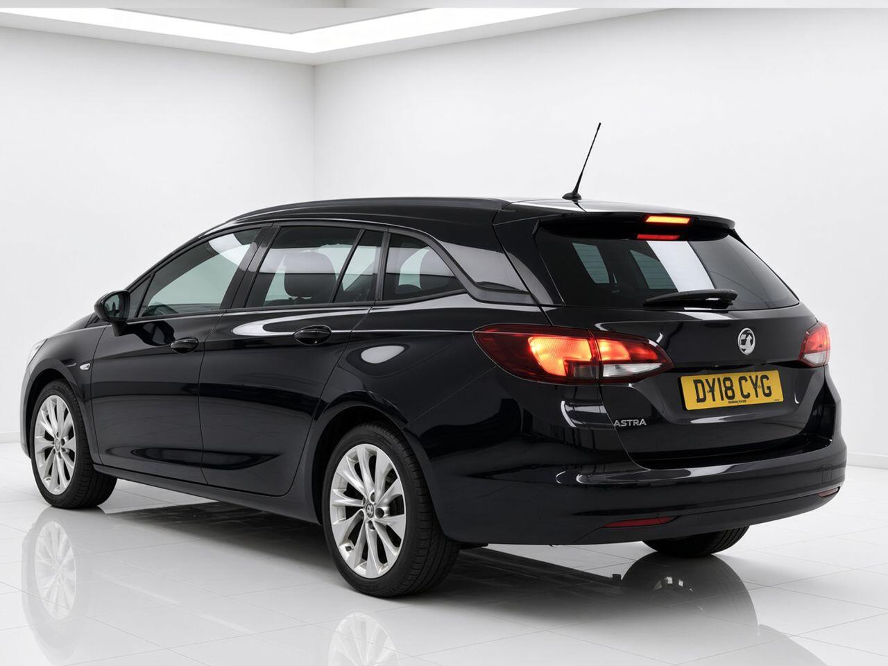 Vauxhall Astra view 5