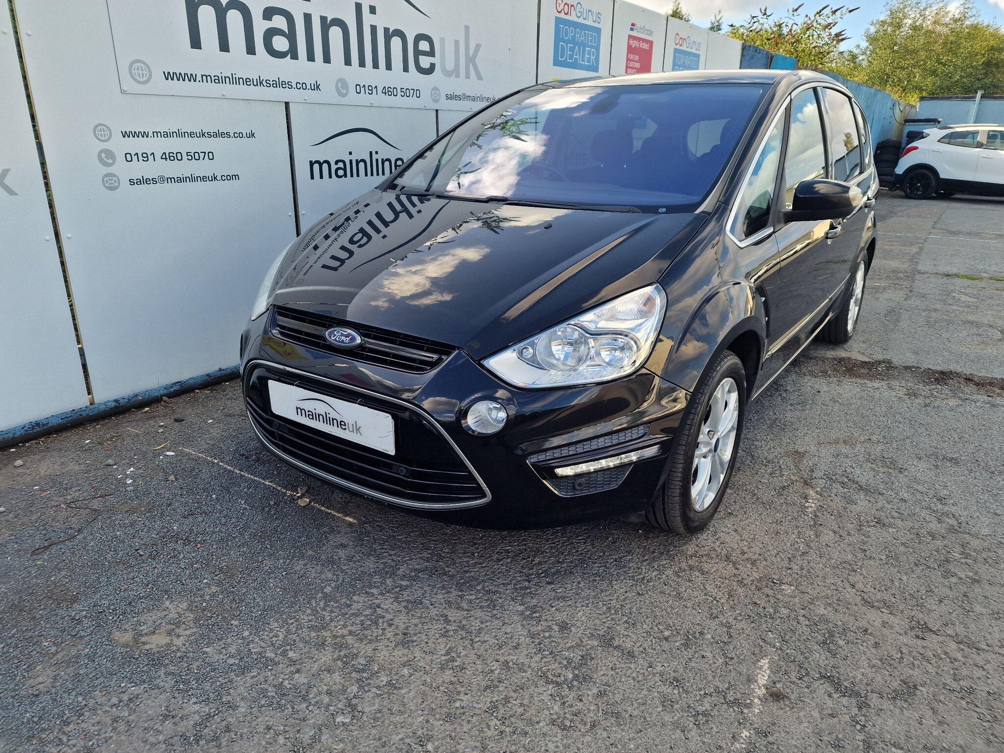Ford S-Max view 4