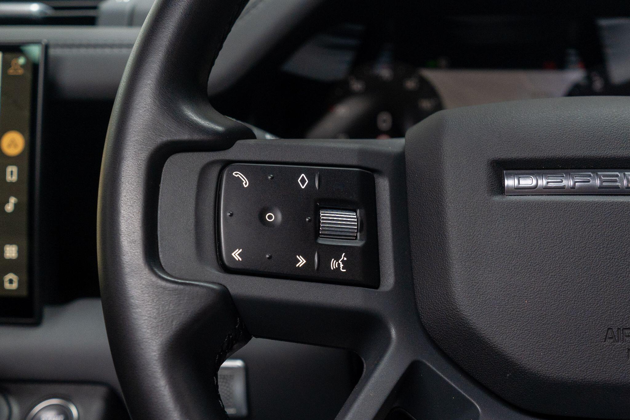 Land Rover Defender view 26