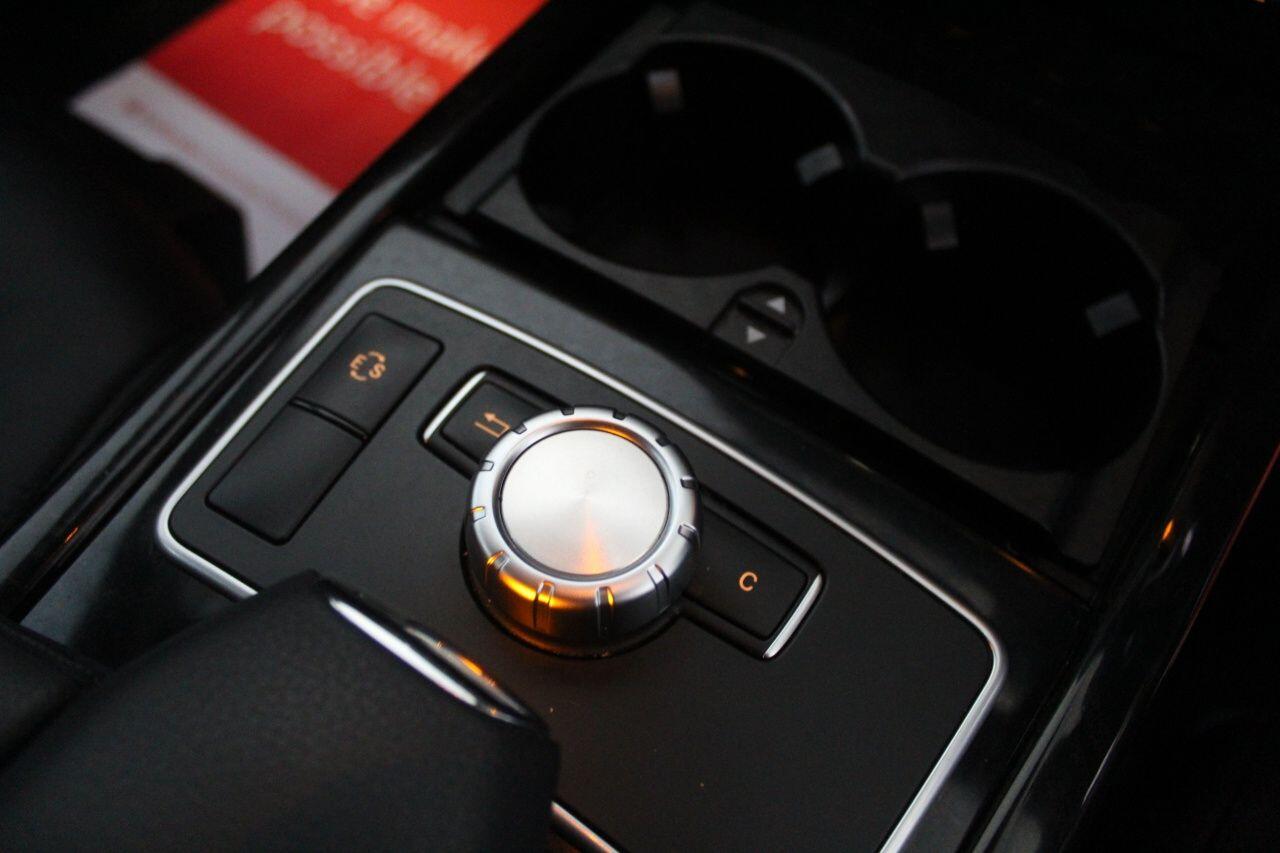 Mercedes-Benz E-Class view 41