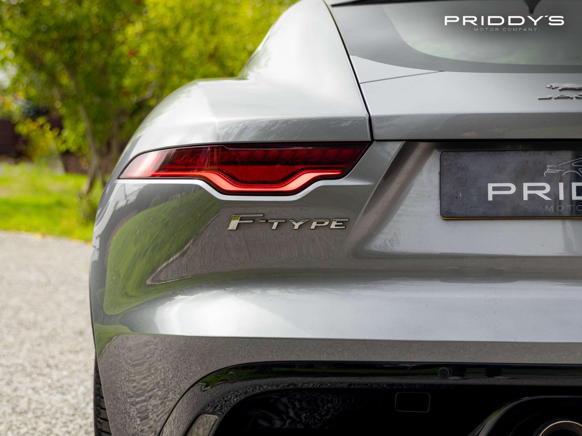 Jaguar F-Type view 44