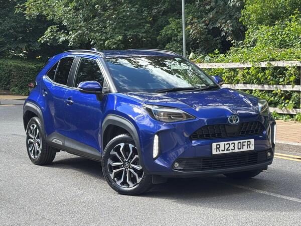 Blue 2023 Toyota Yaris Cross 1.5 VVT-i Design Hatchback Front-wheel drive Automatic