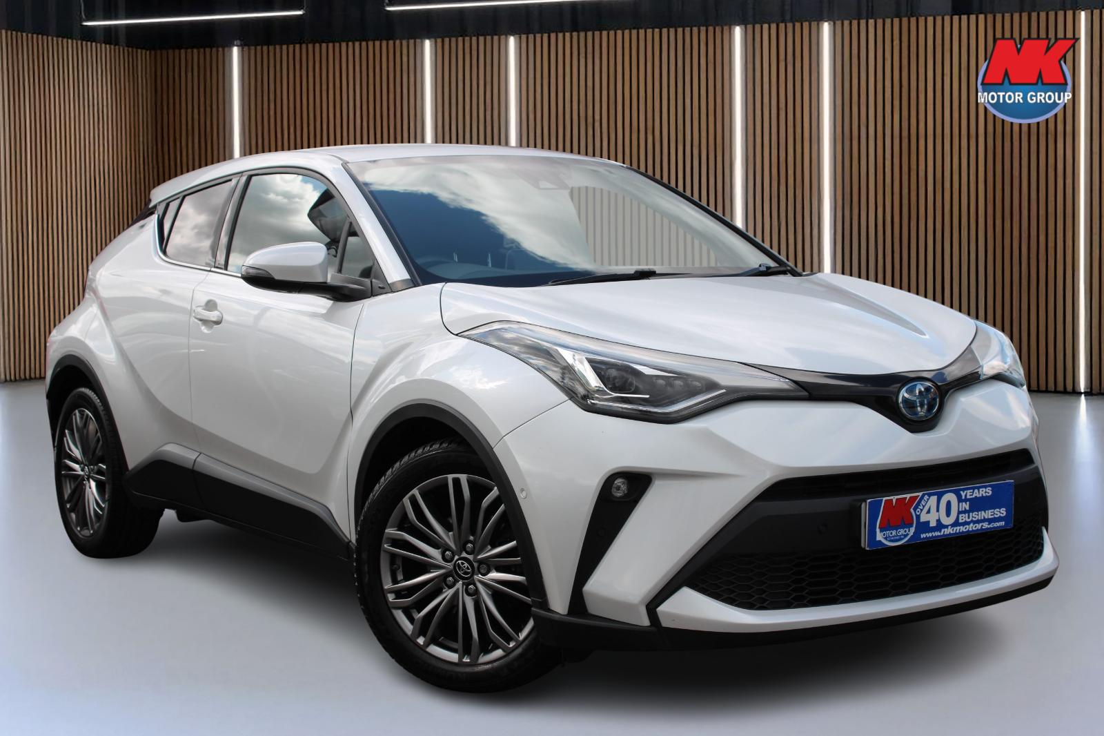 Toyota C-HR main image