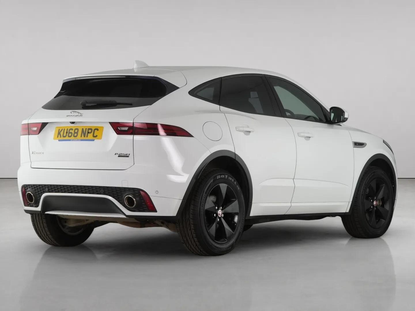 Jaguar E-Pace view 8