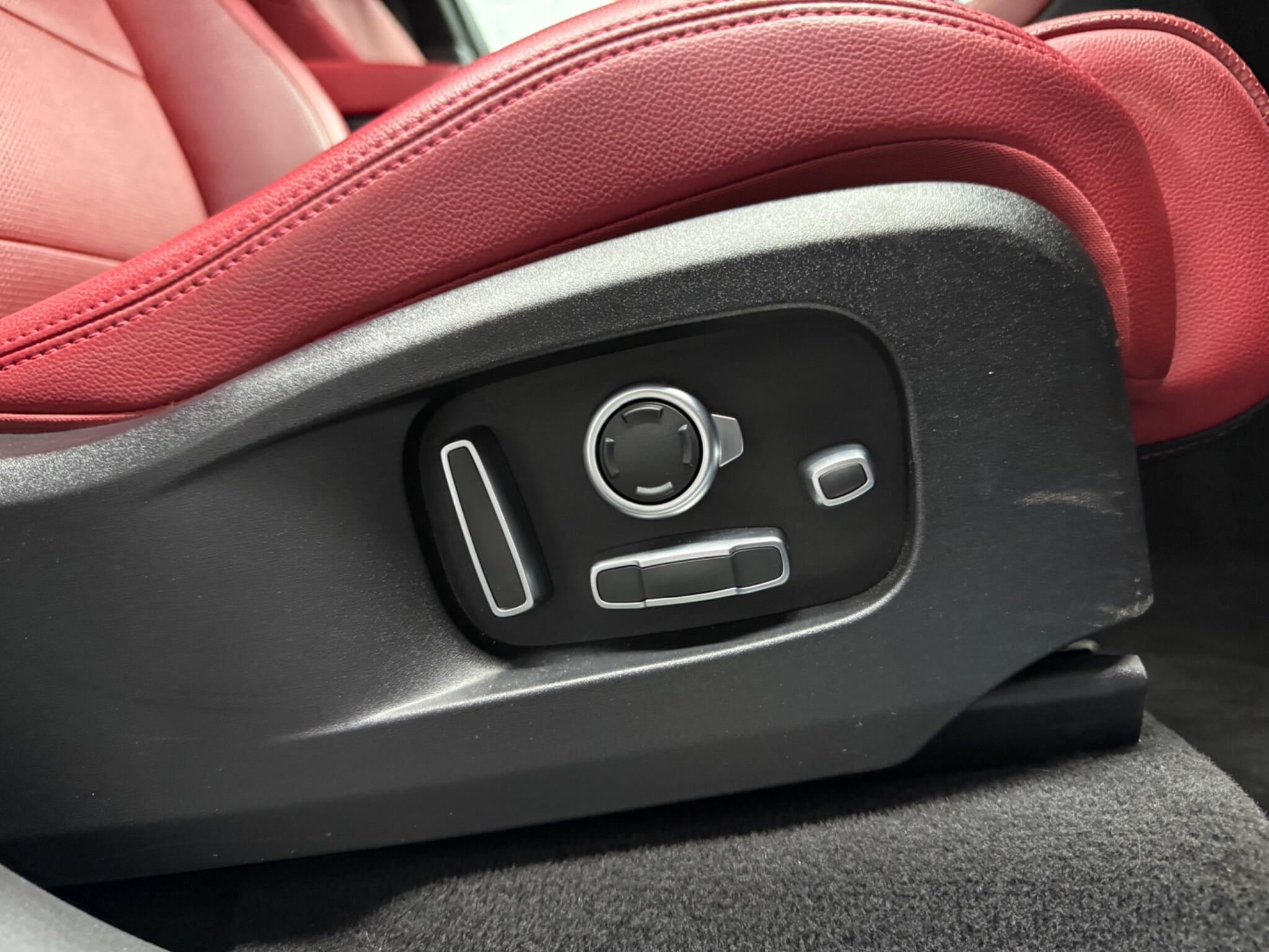 Jaguar F-Pace view 27