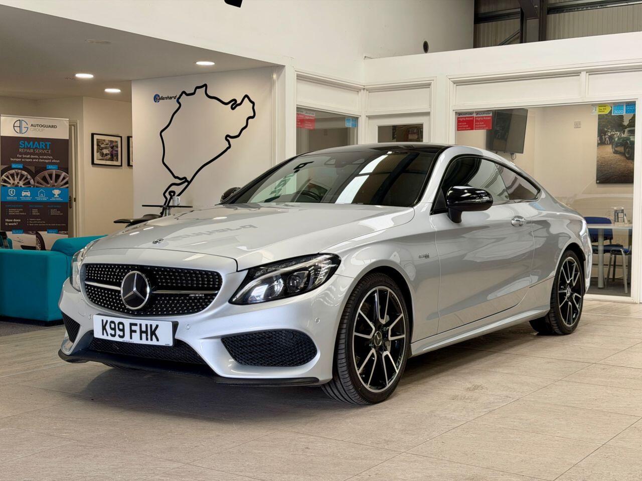 Mercedes-Benz C-Class view 6