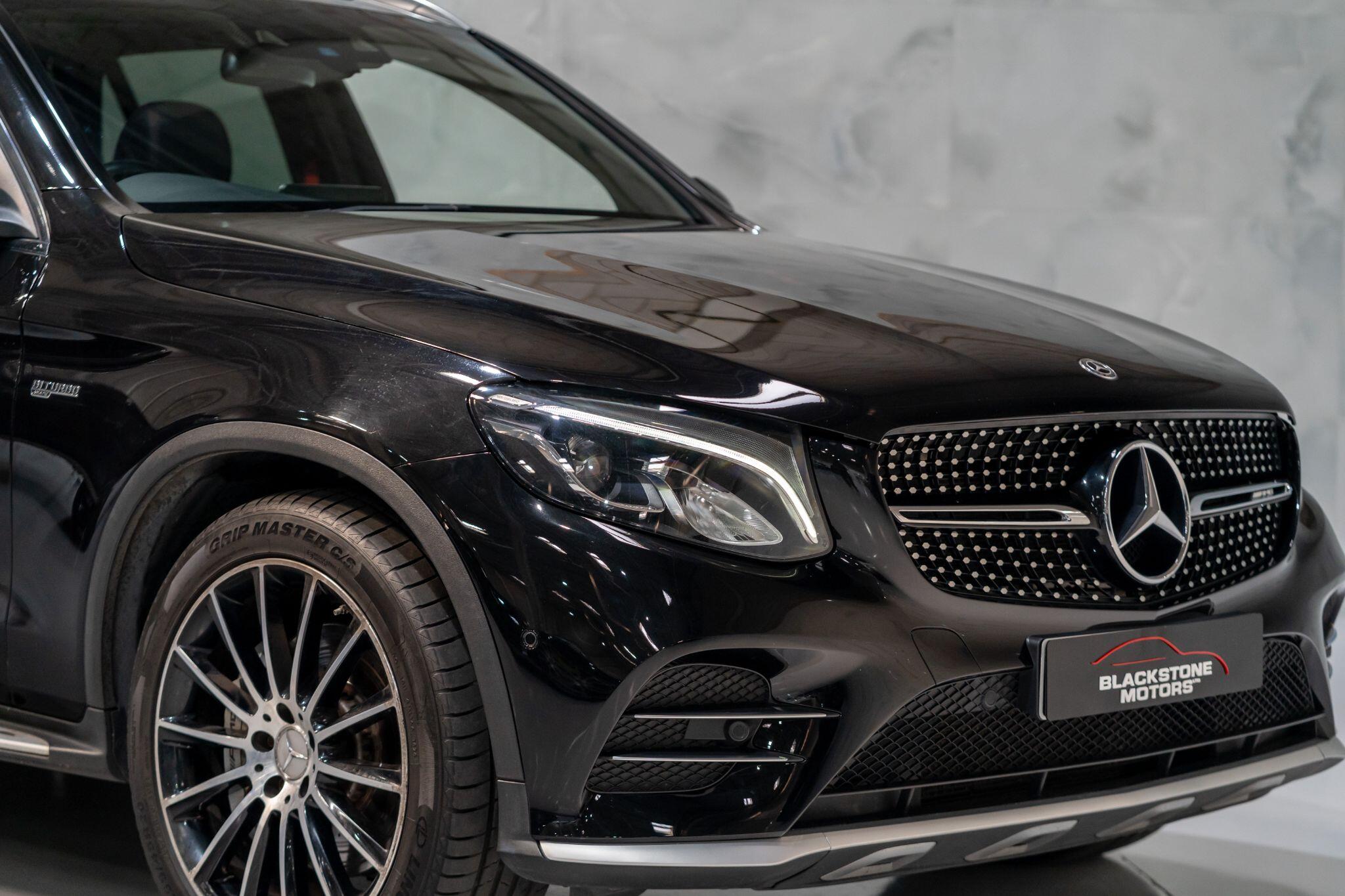 Mercedes-Benz GLC view 9
