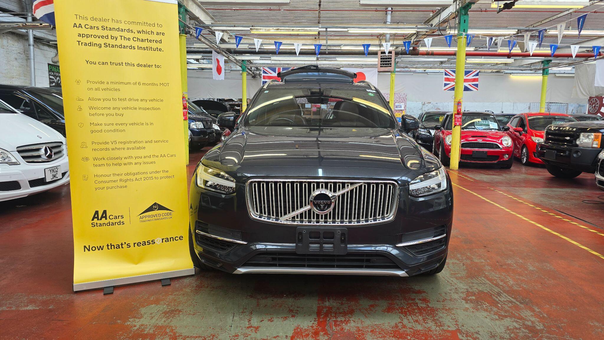 Volvo XC90 view 59