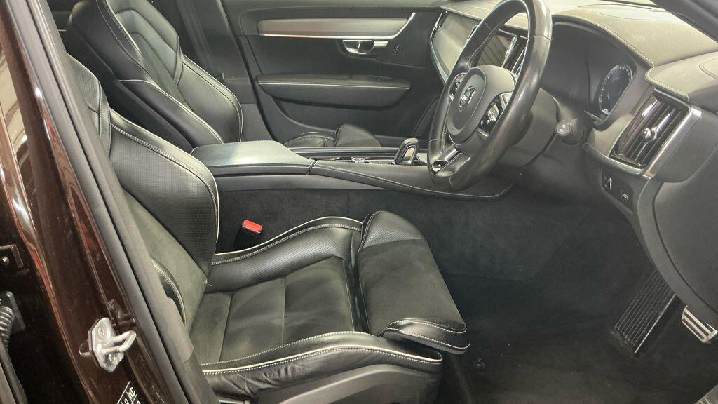 Volvo V90 view 11