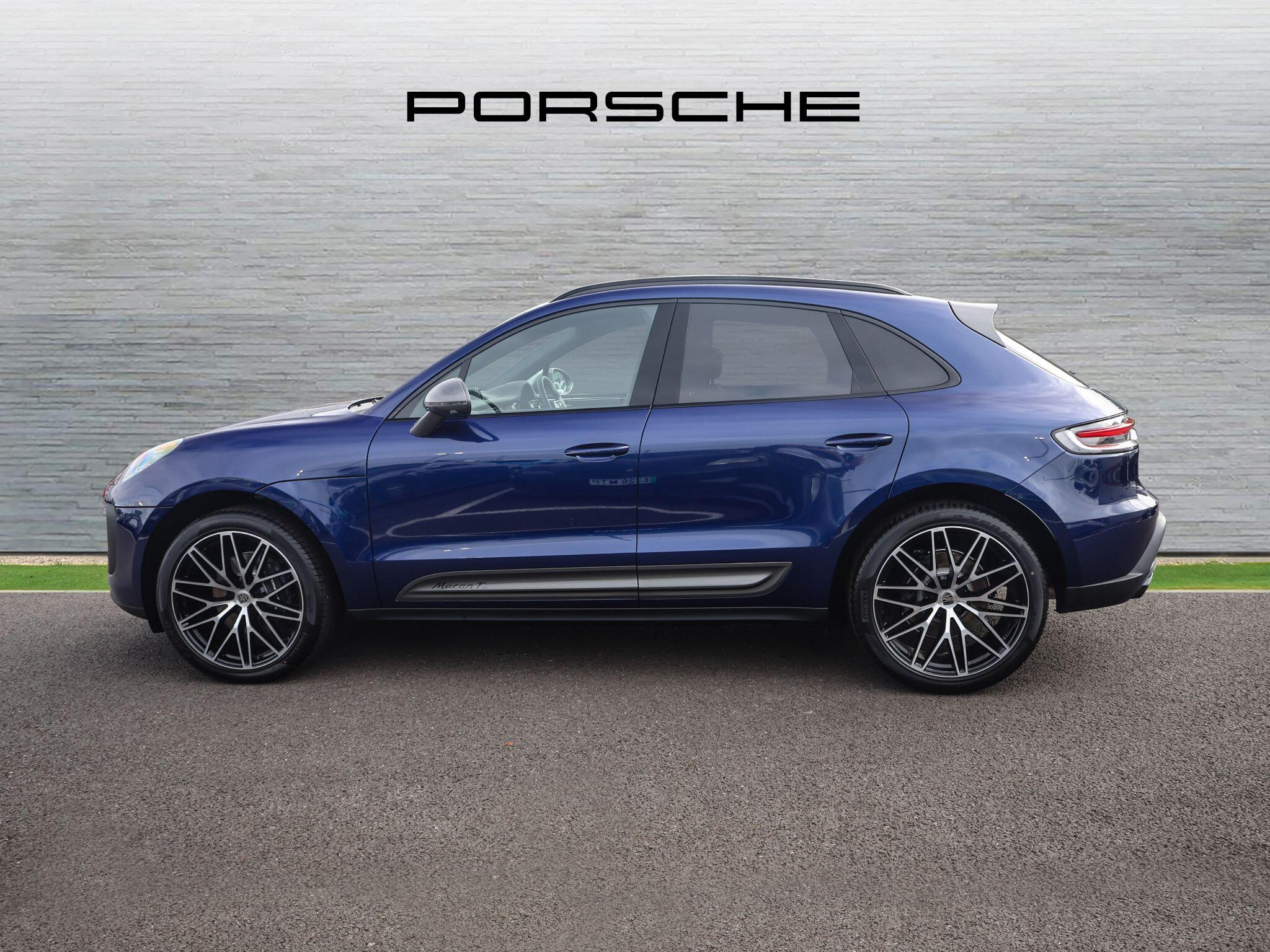 Porsche Macan view 8