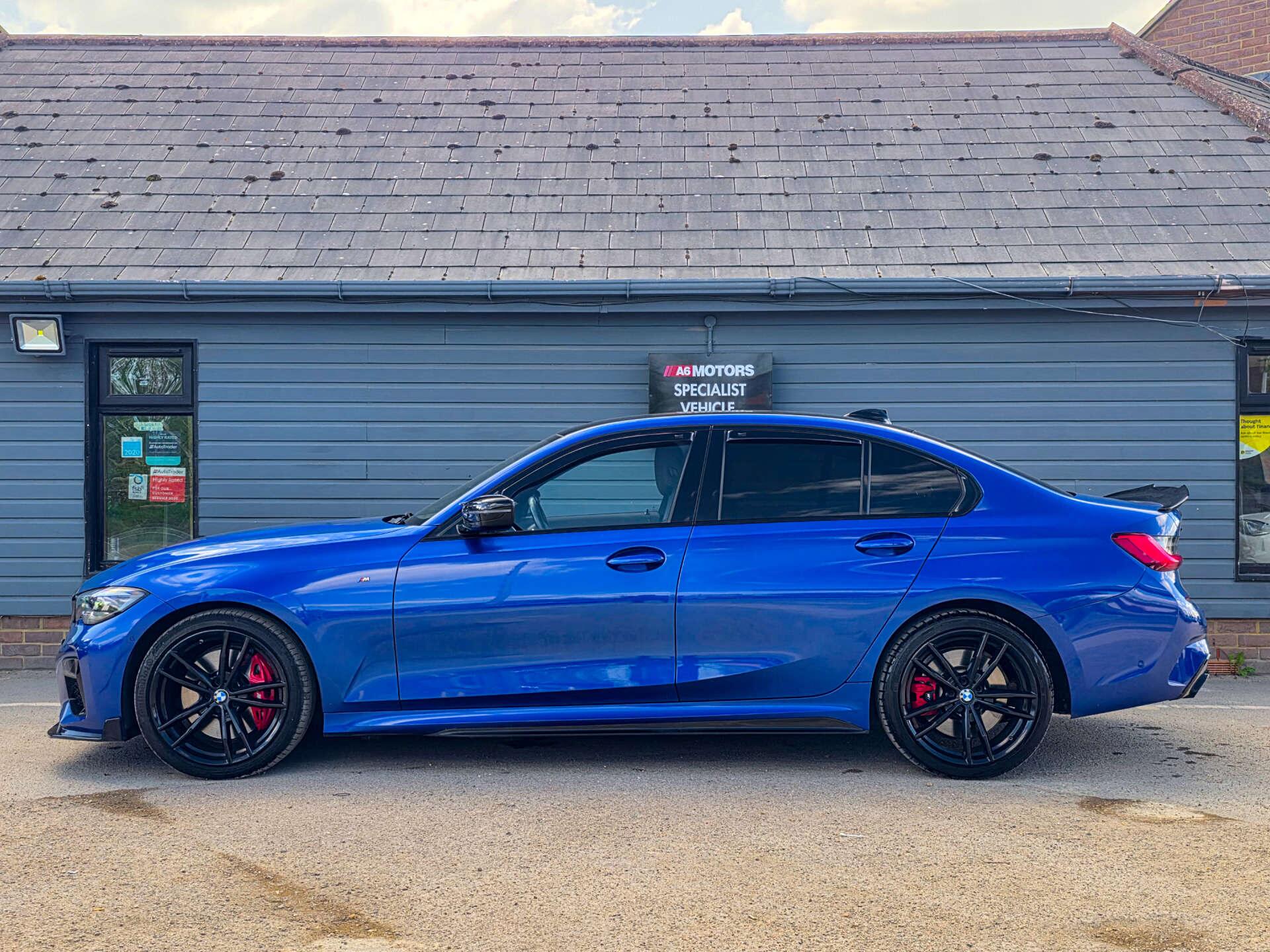 BMW 3 Series view 9