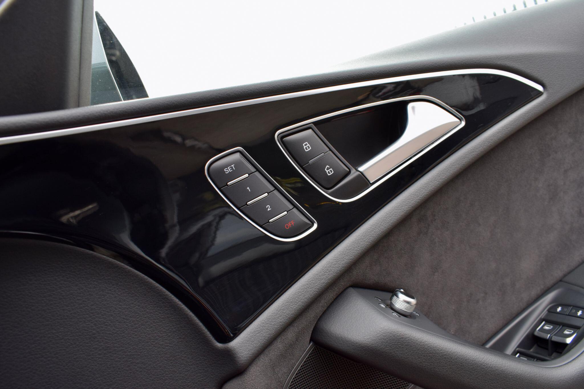 Audi A6 Avant view 13