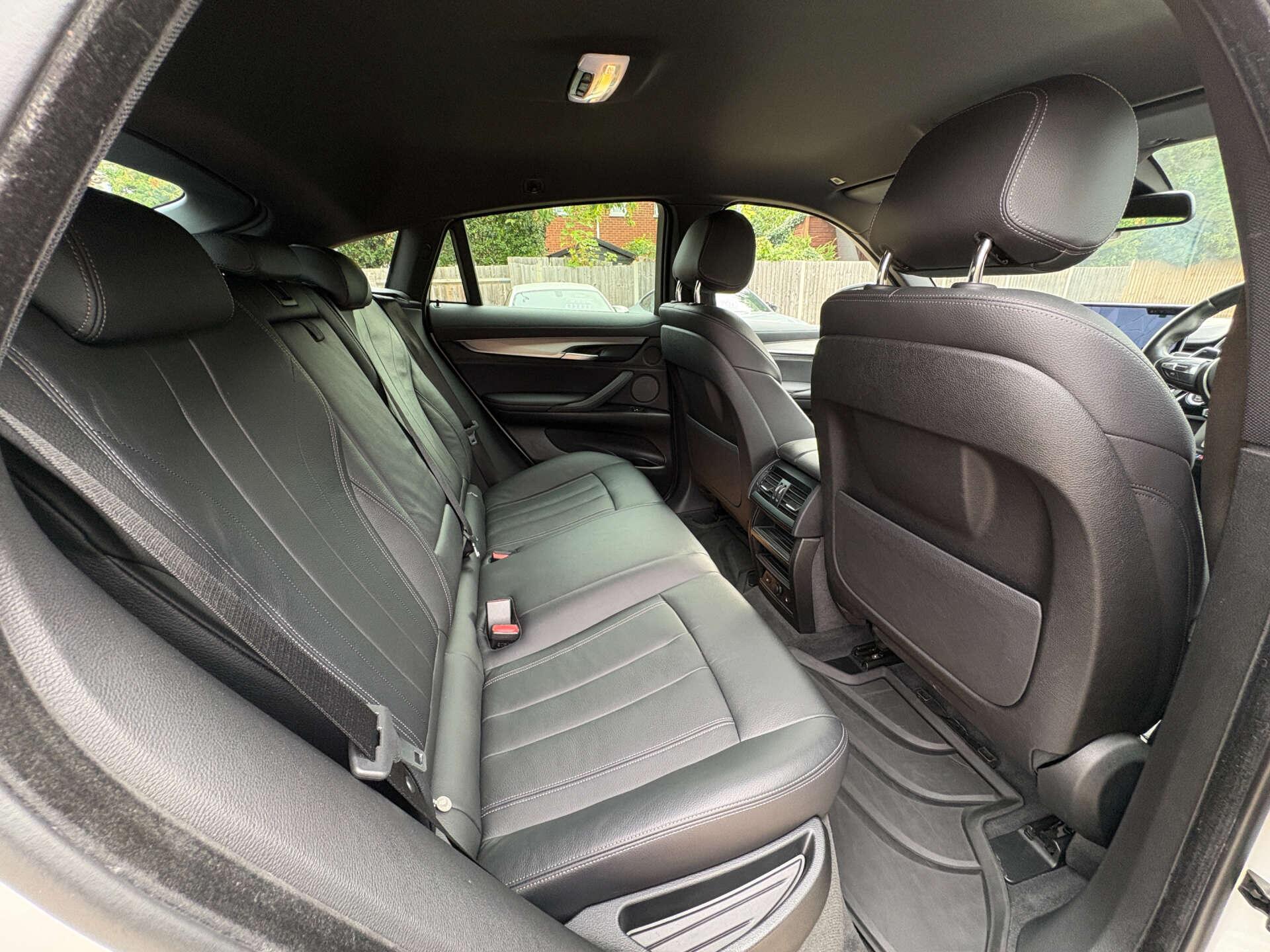 BMW X6 view 51