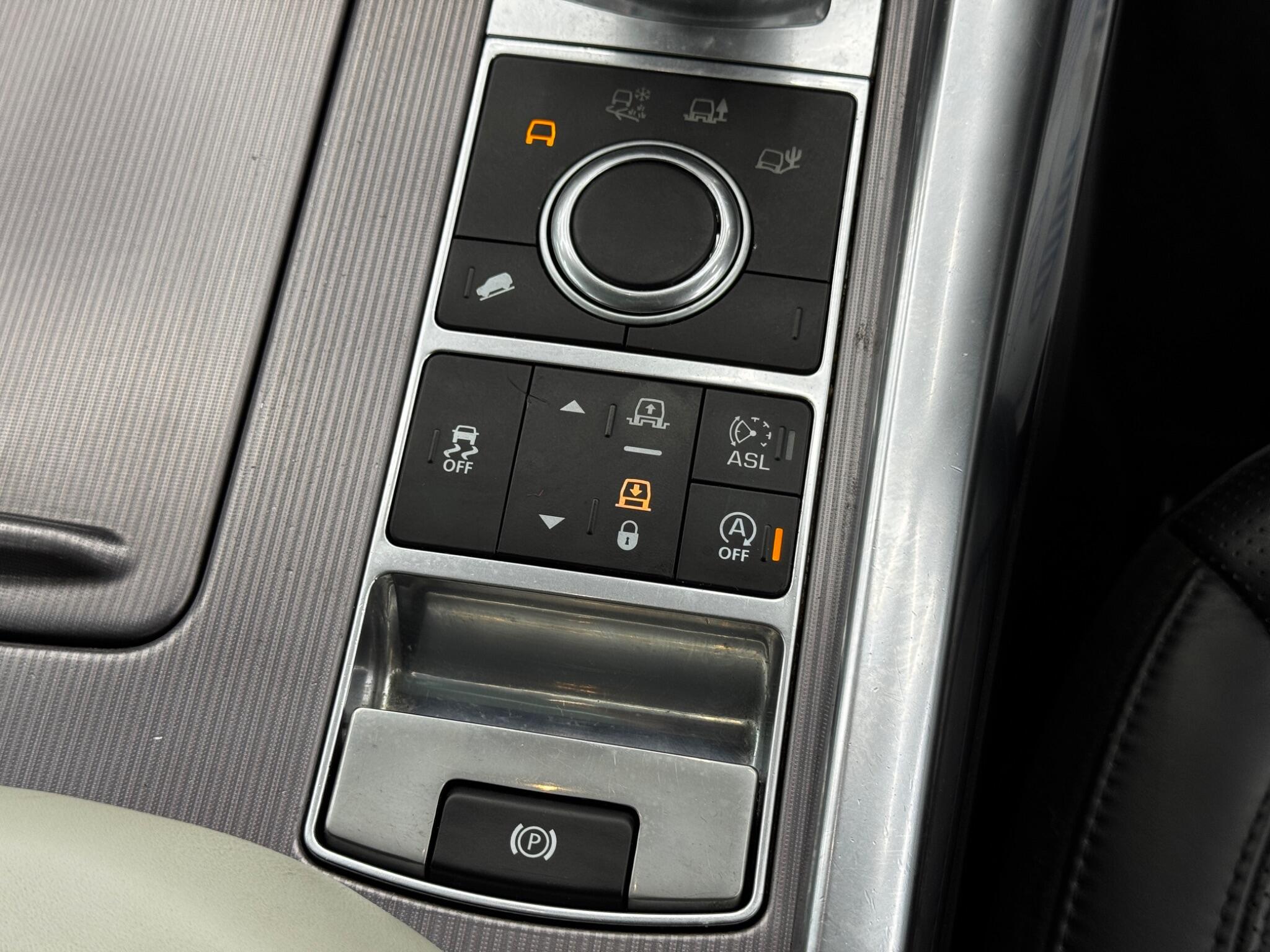 Land Rover Range Rover Sport view 25