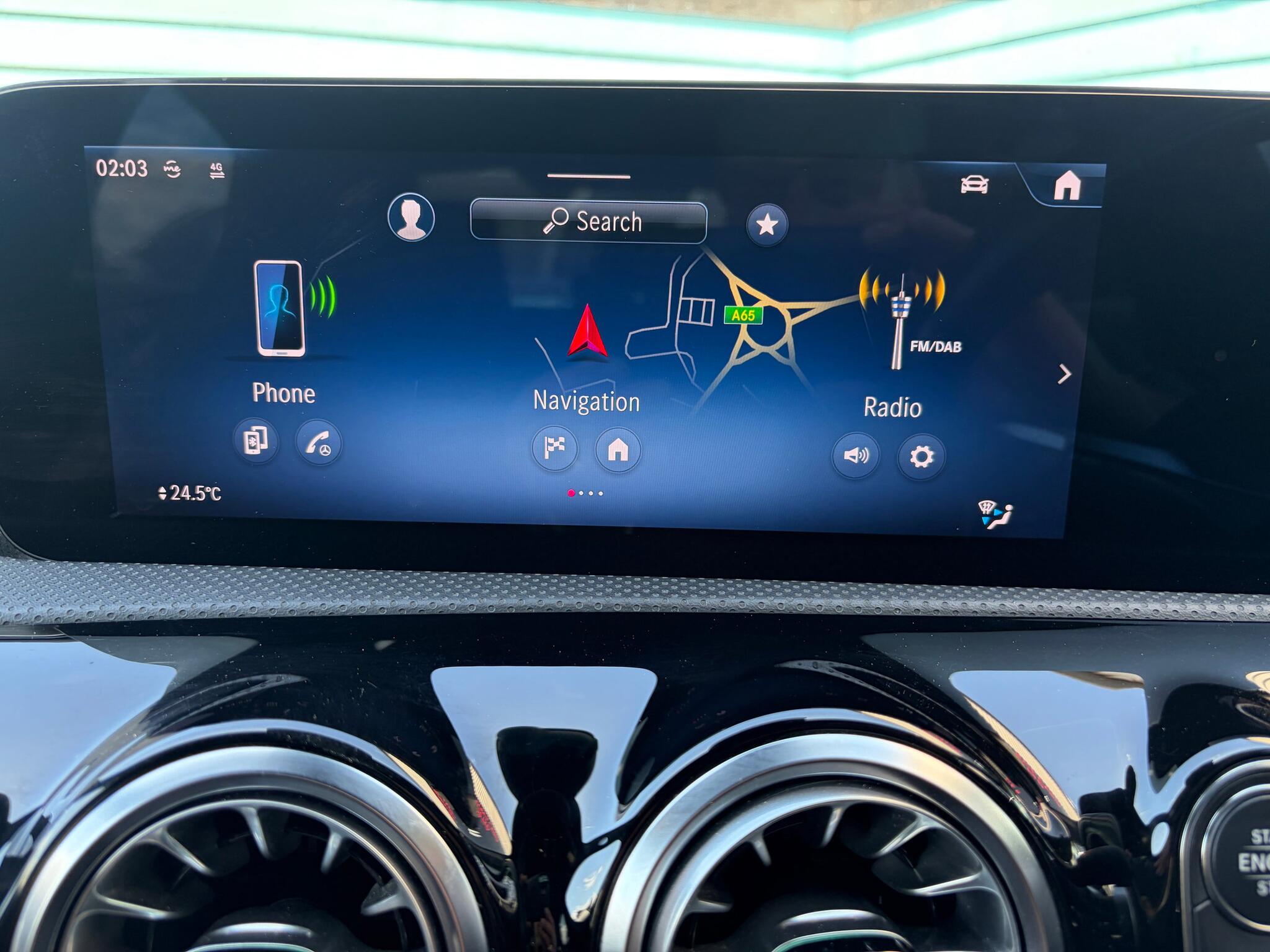Mercedes-Benz Cla view 22
