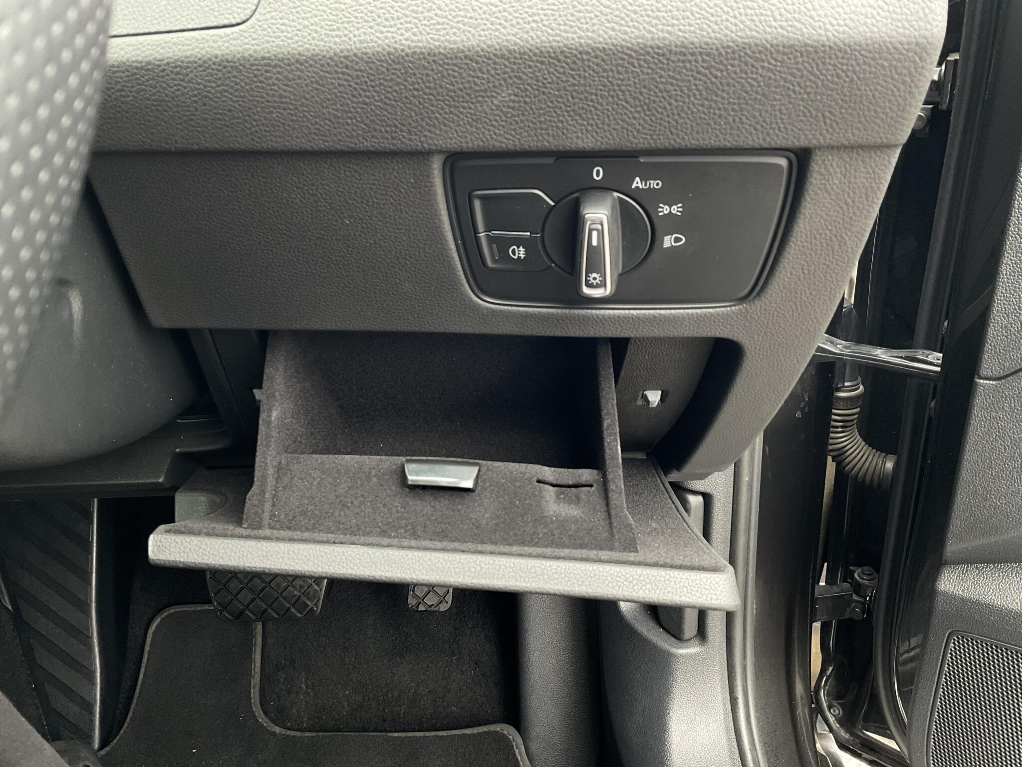 Volkswagen Passat view 38