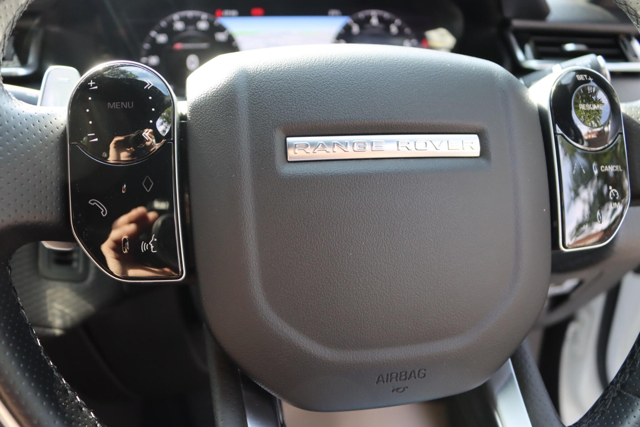Land Rover Range Rover Velar view 35