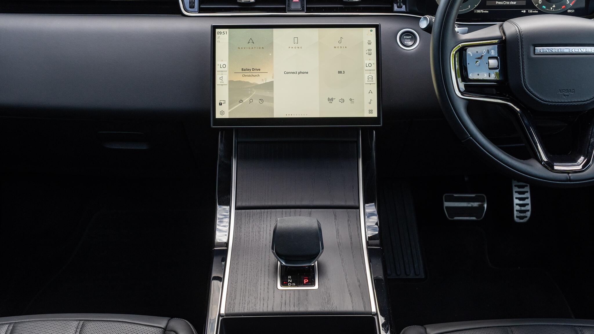 Land Rover Range Rover Evoque view 57