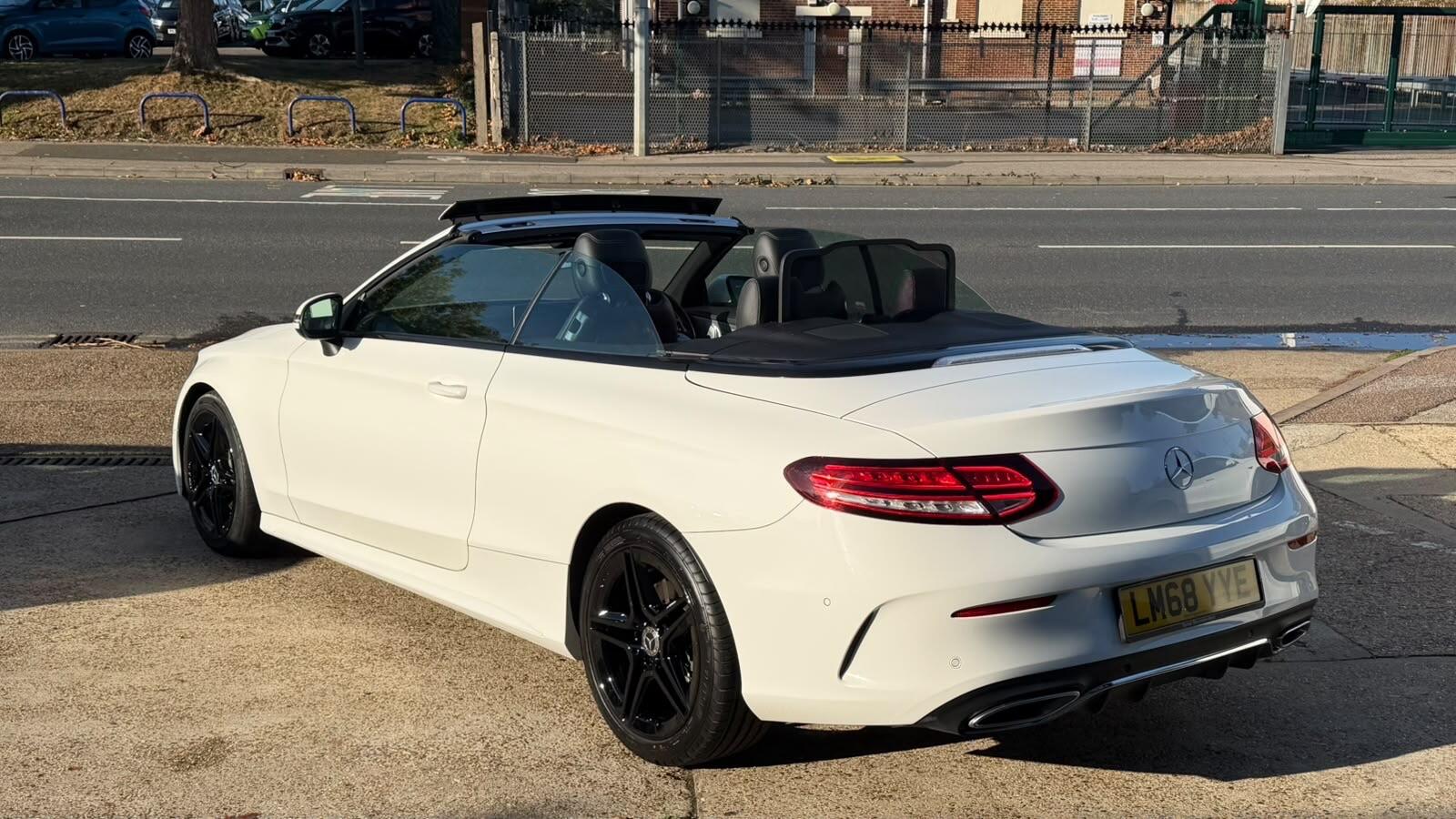 Mercedes-Benz C-Class view 9