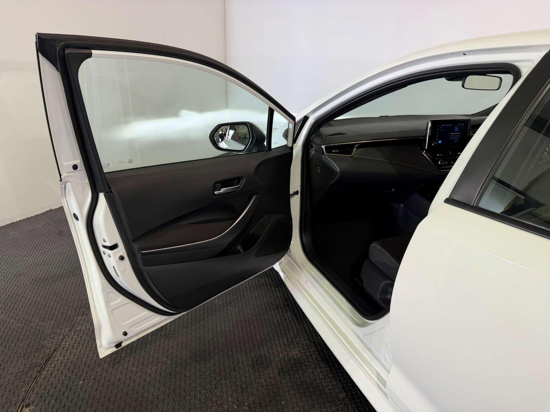 Toyota Corolla view 57