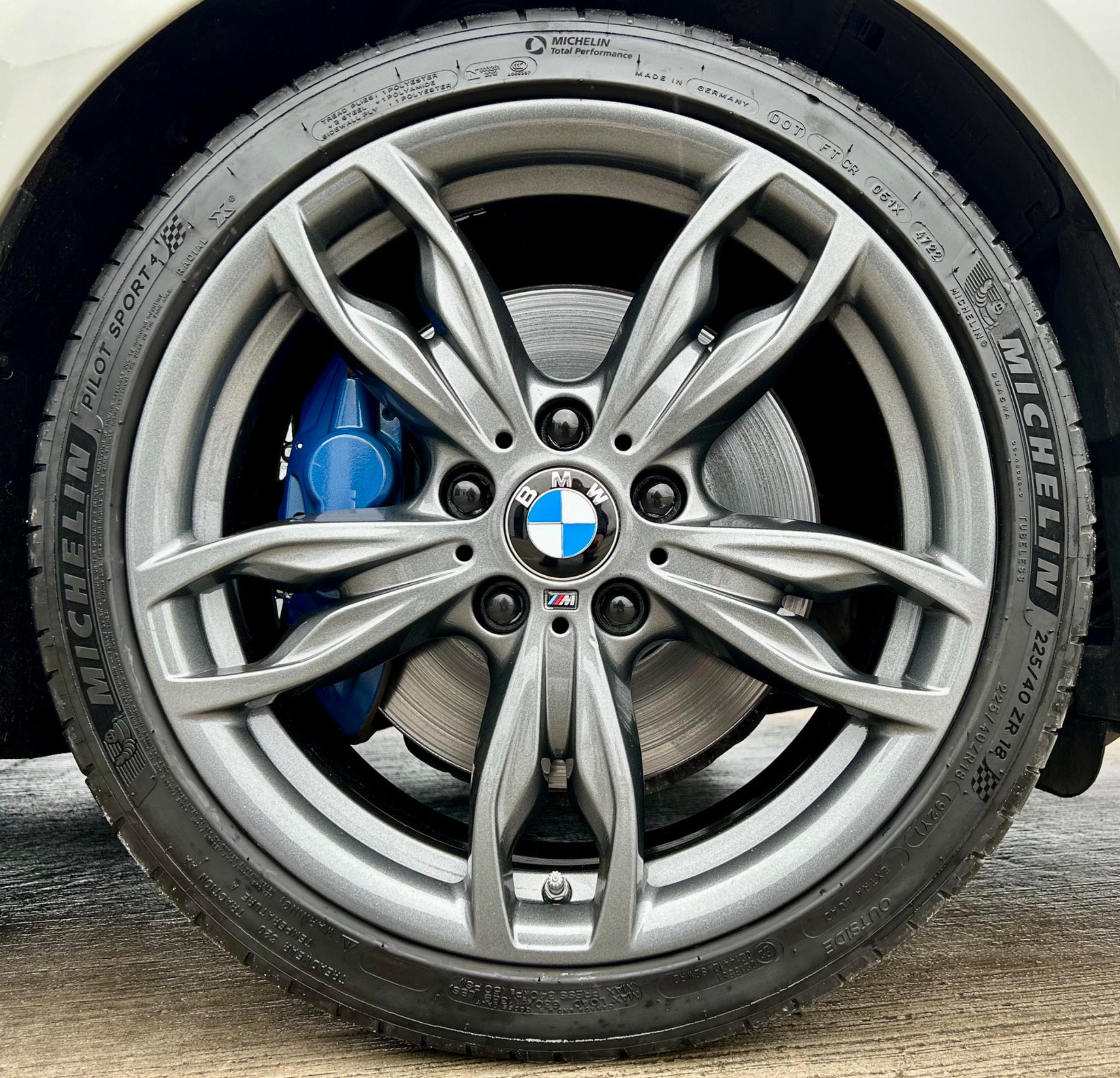 BMW 1 Series view 16