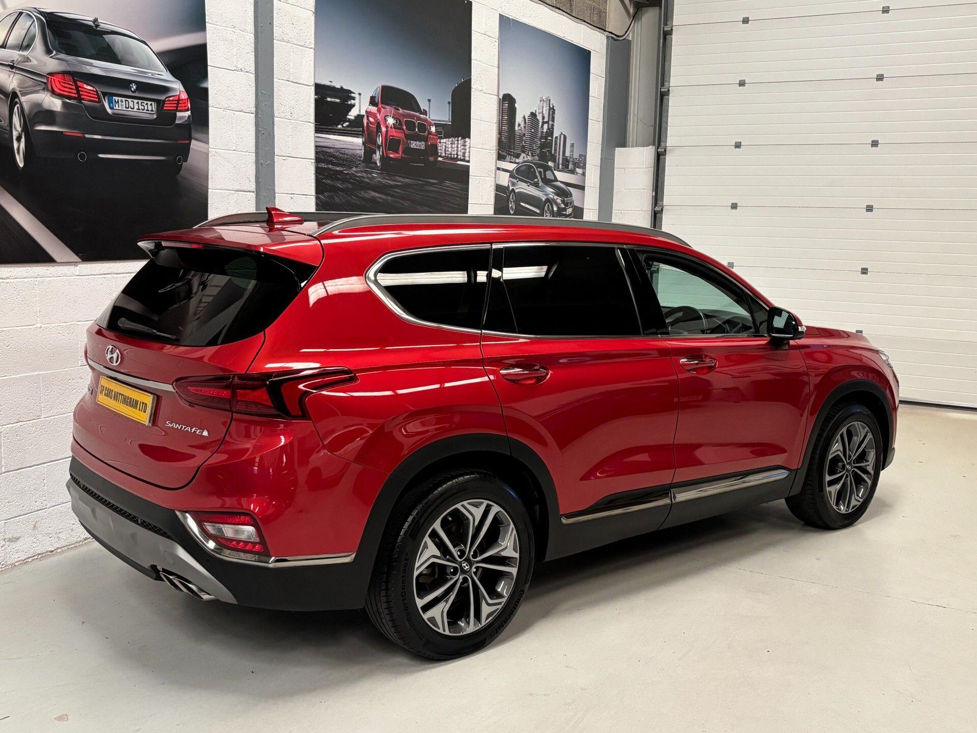 Hyundai Santa Fe view 3
