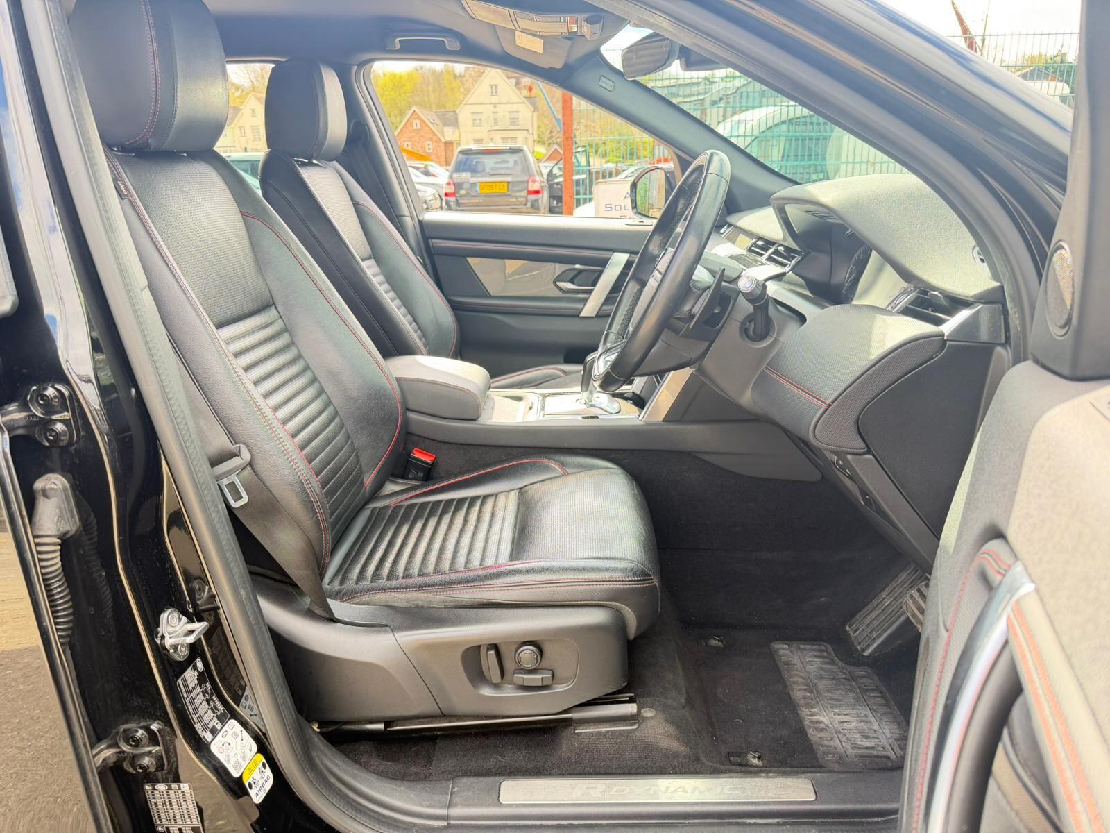 Land Rover Discovery Sport view 11