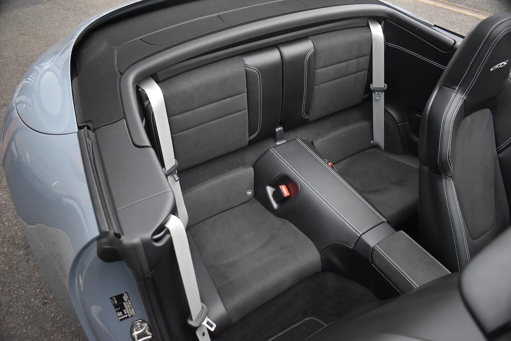 Porsche 911 view 47