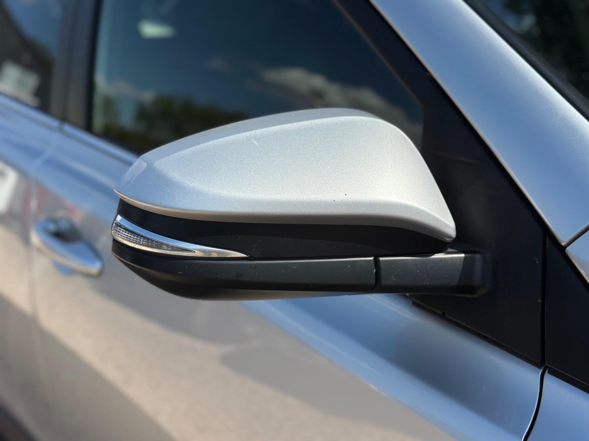 Toyota Rav4 view 23