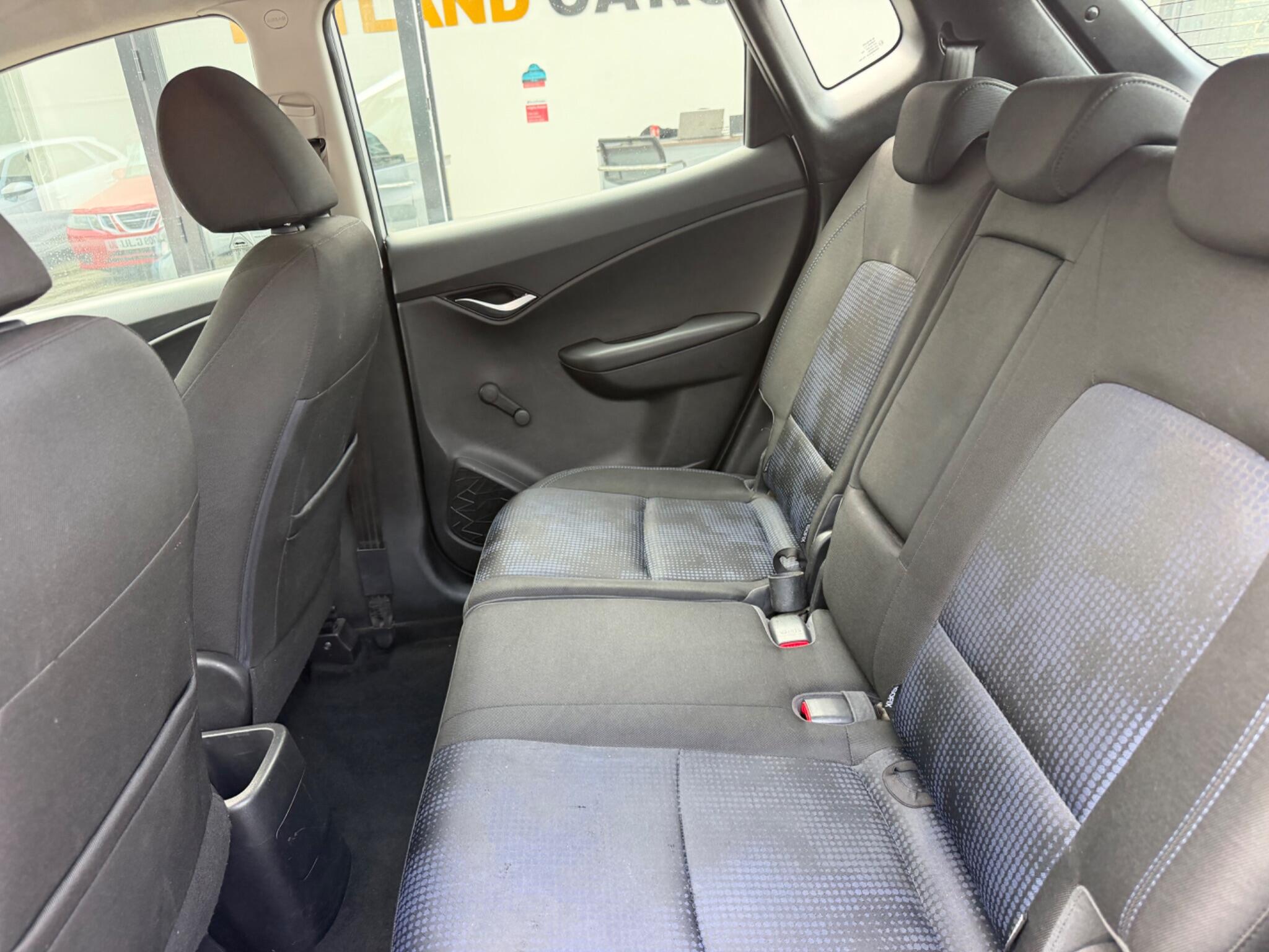Hyundai Ix20 view 26