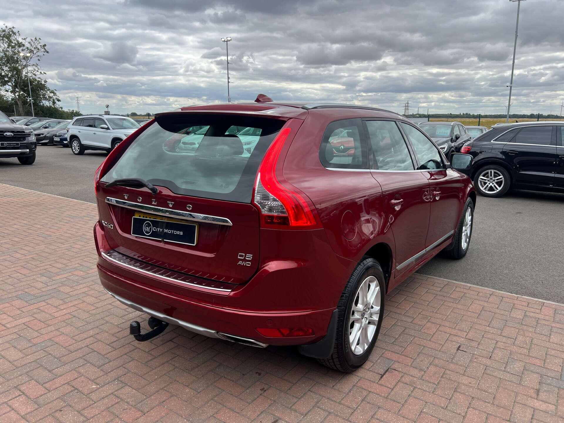 Volvo XC60 view 8