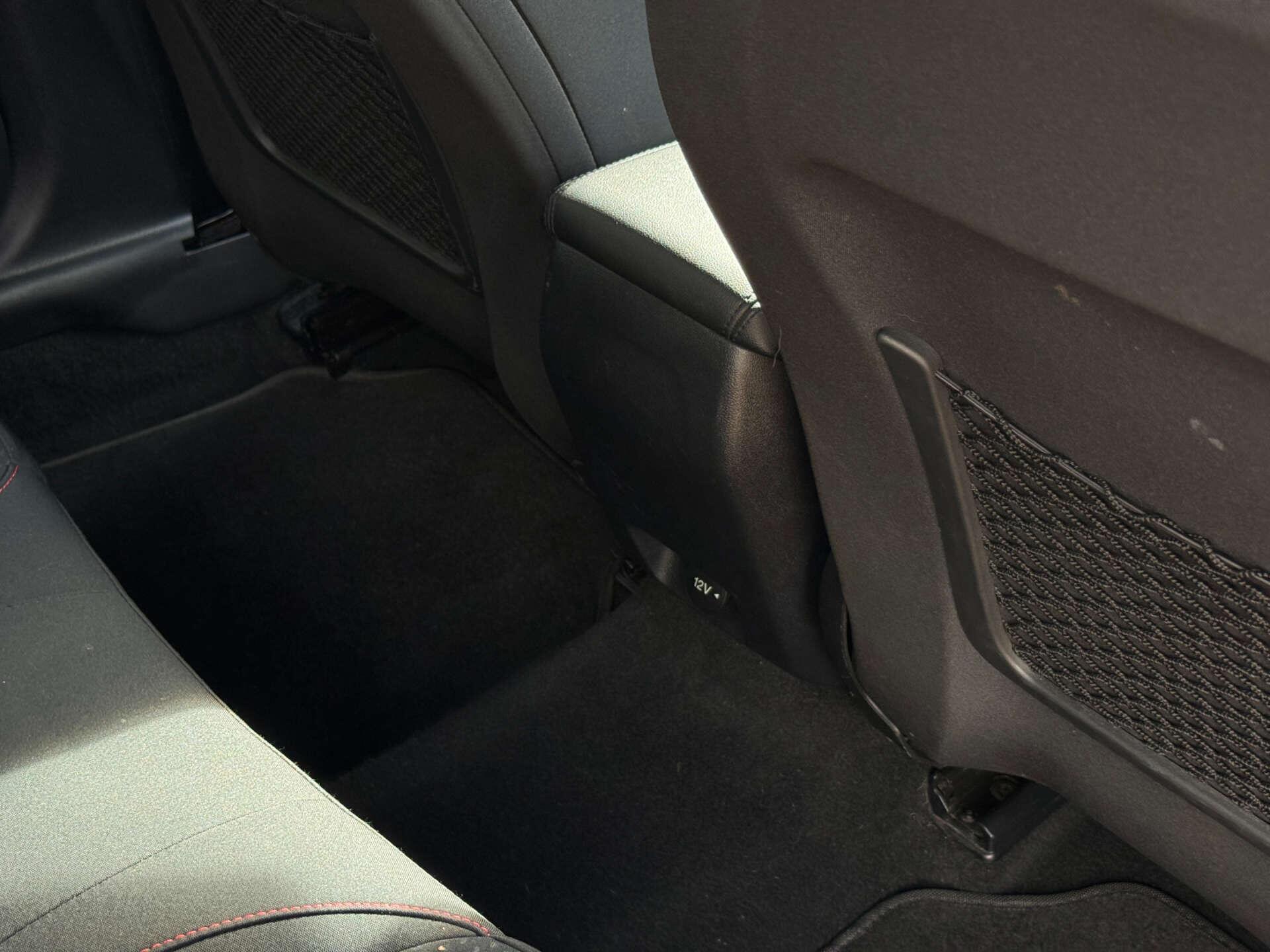 Ford Focus view 29