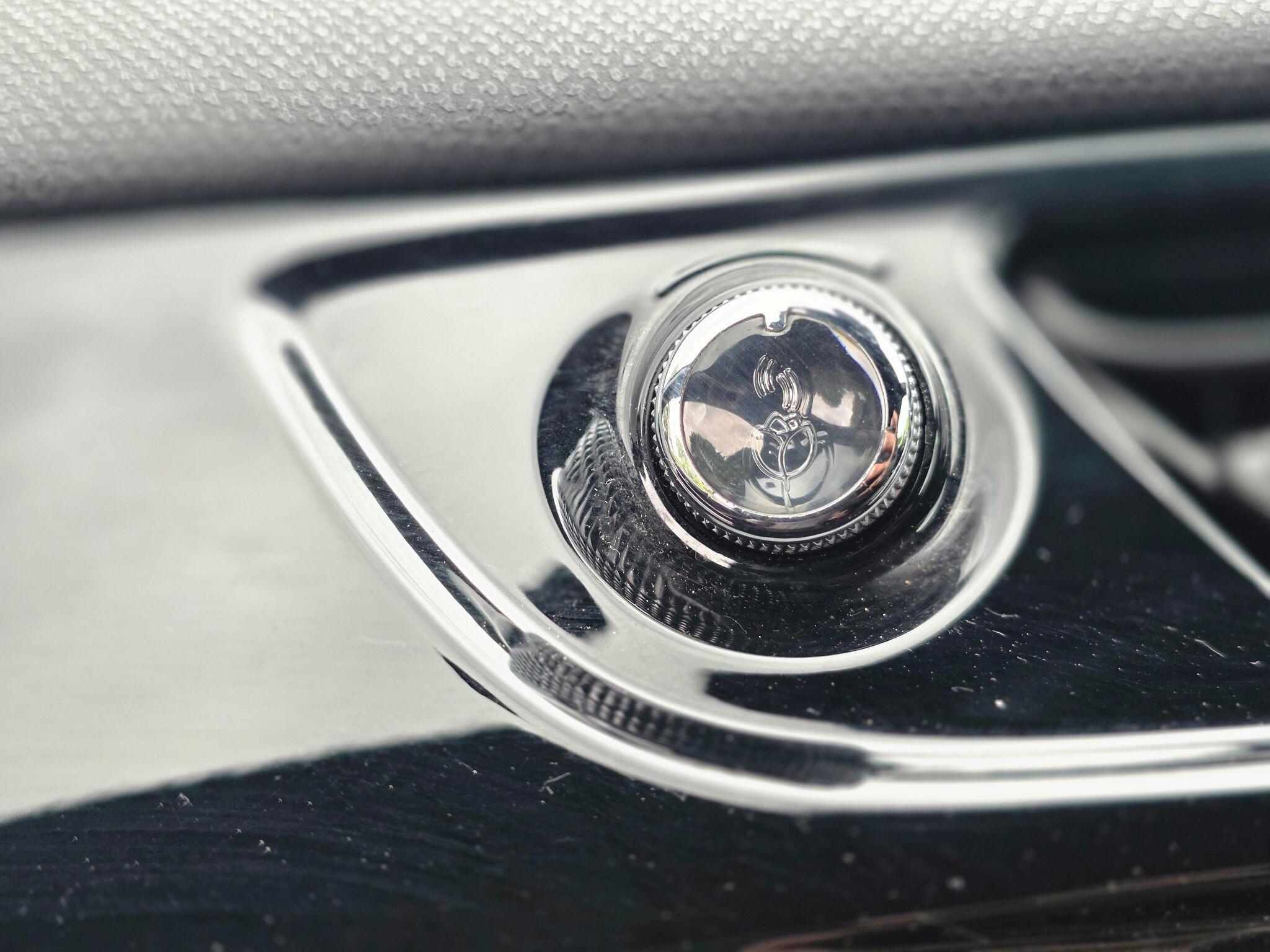 DS Automobiles DS 3 view 49
