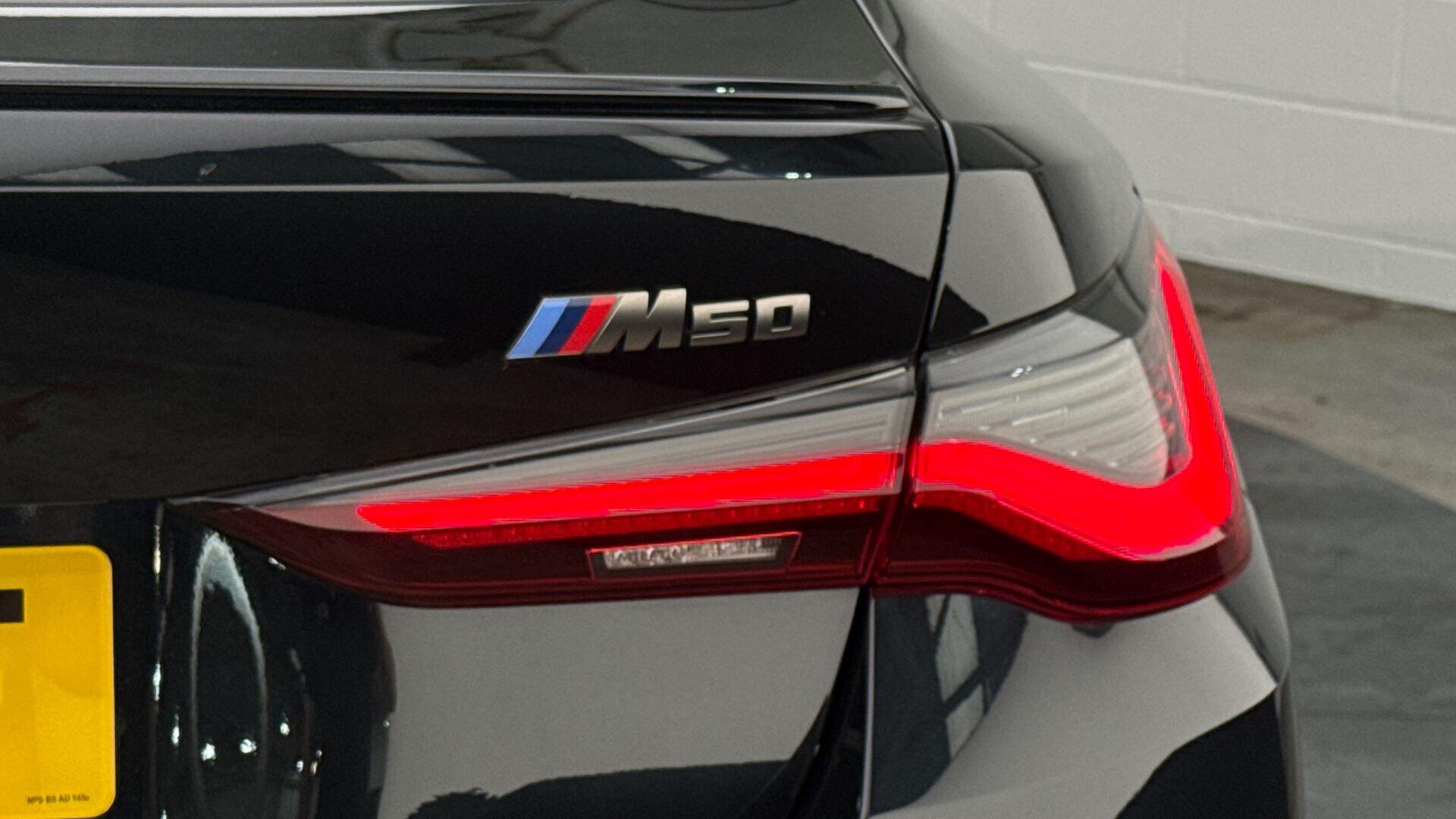 BMW I4 view 22