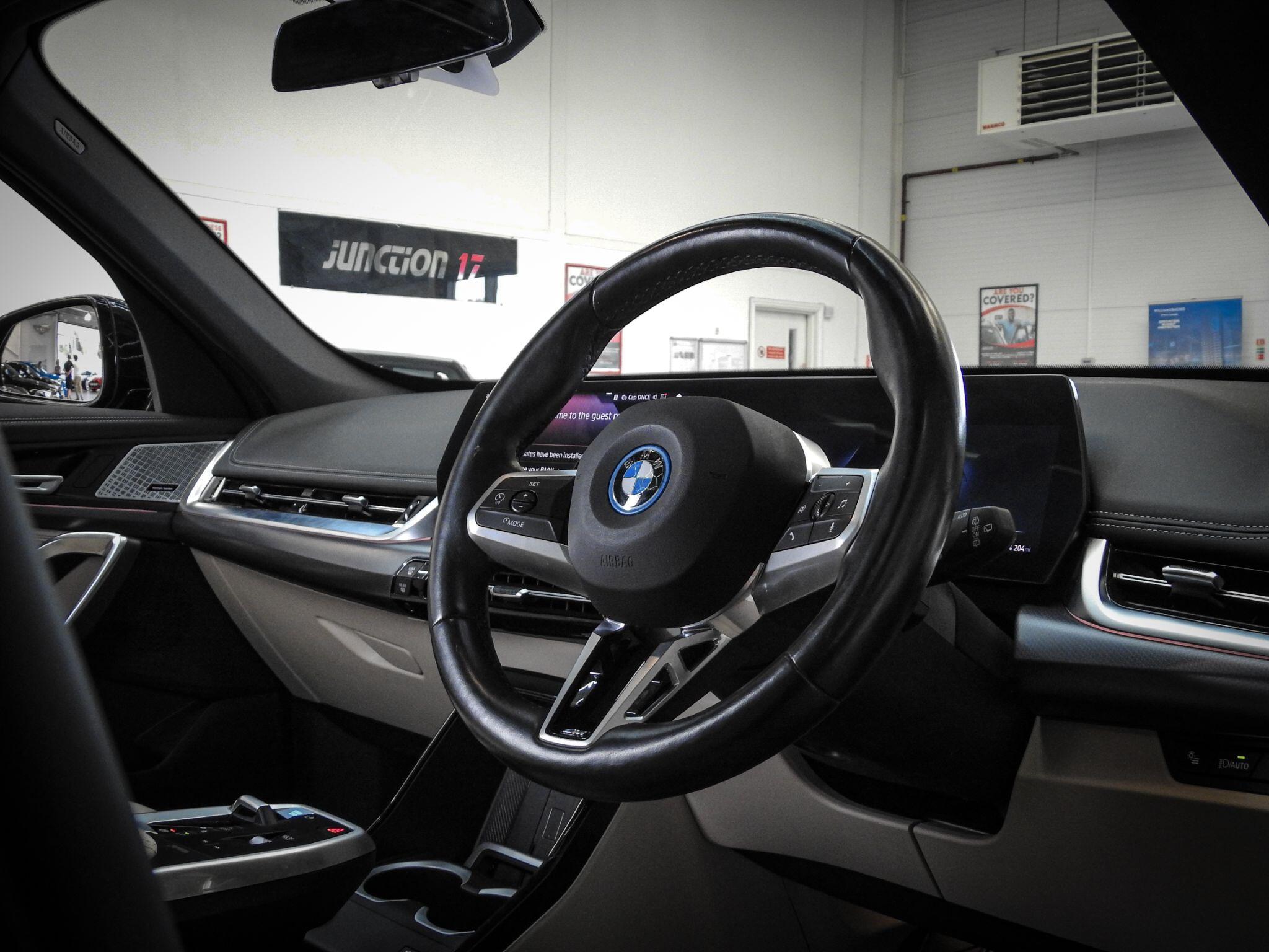 BMW Ix1 view 25