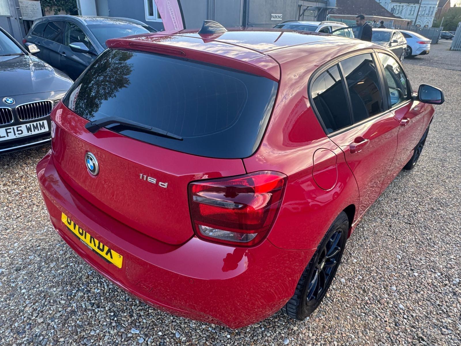 BMW 1 Series view 13