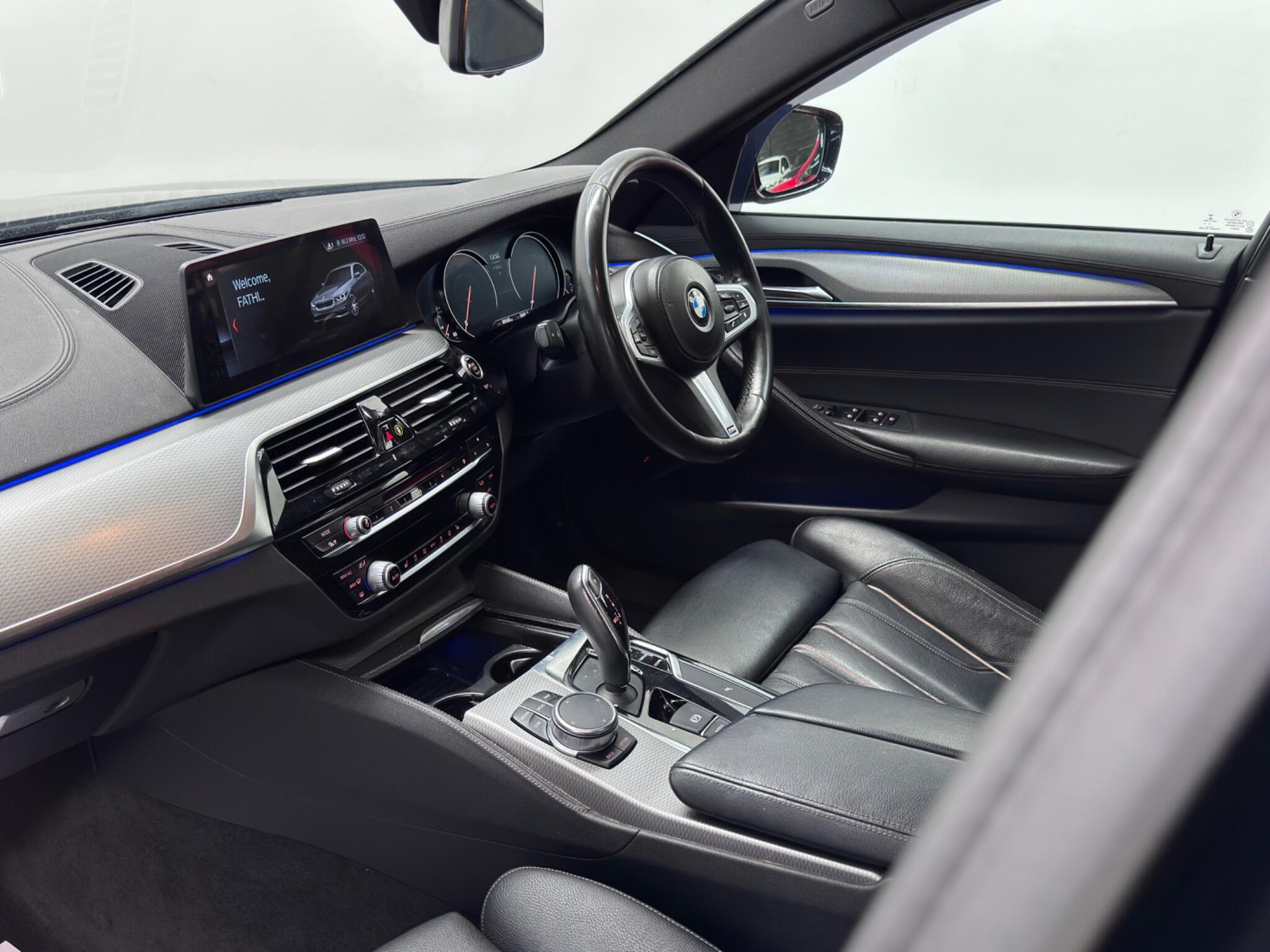 BMW 5 Series view 45