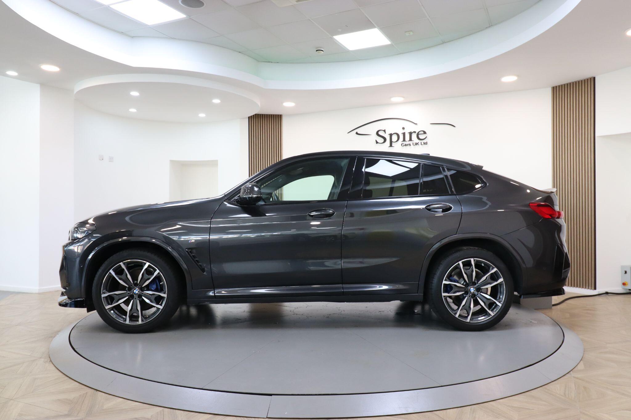BMW X4 view 9