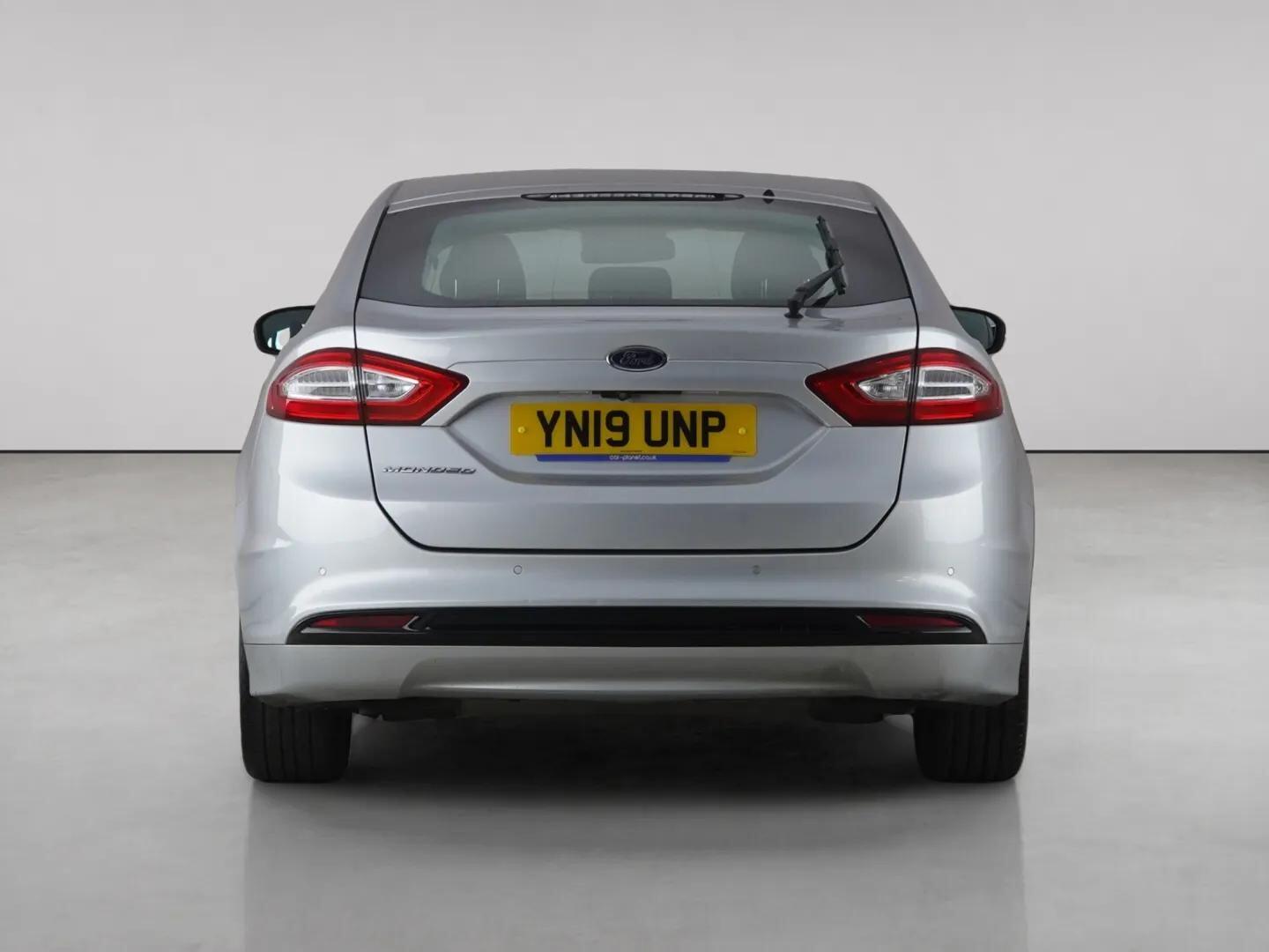 Ford Mondeo view 7