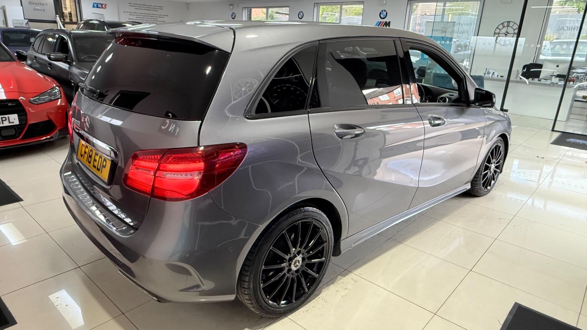 Mercedes-Benz B-Class view 37