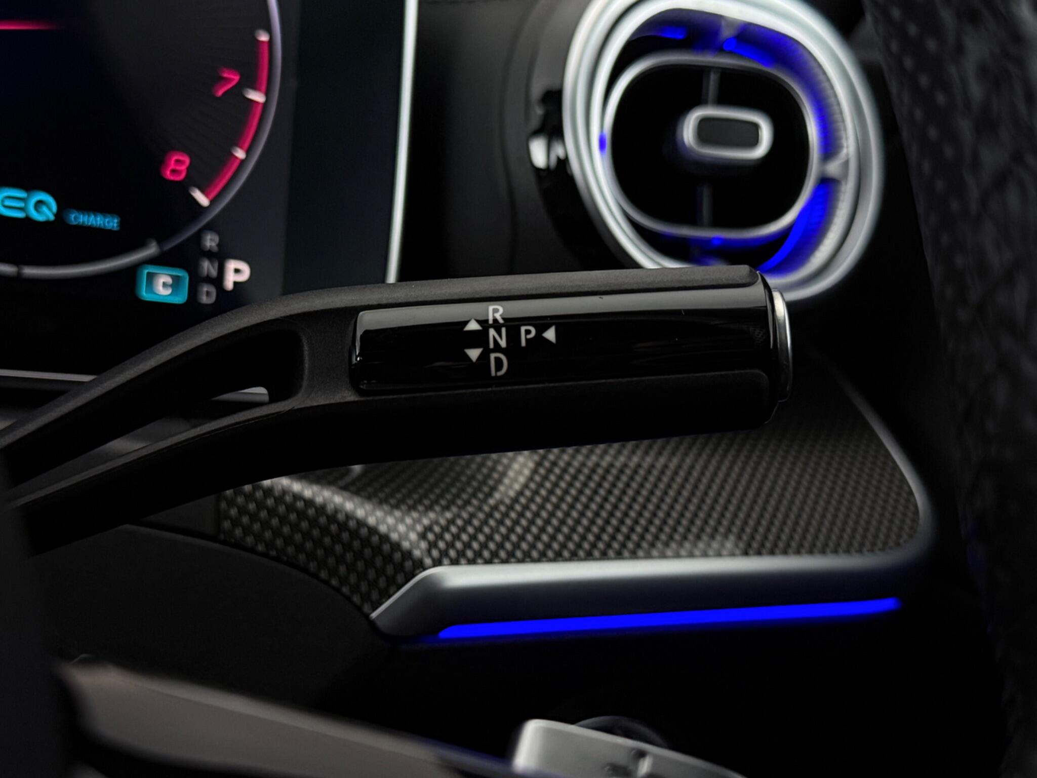 Mercedes-Benz C-Class view 17