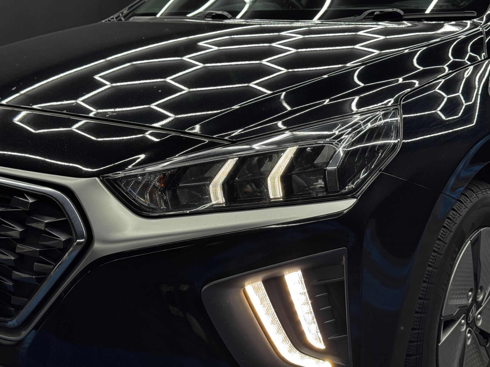 Hyundai Ioniq view 43