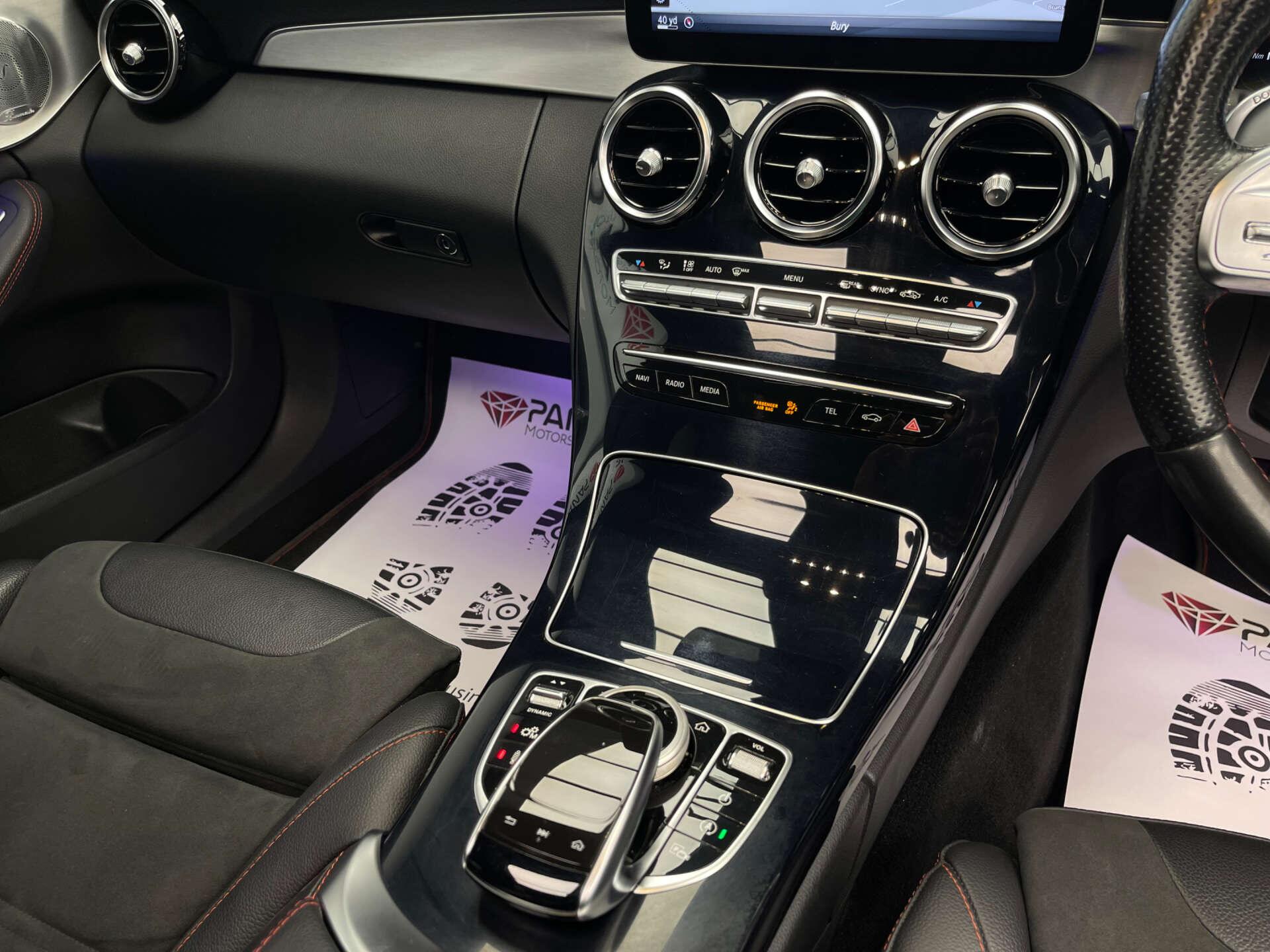 Mercedes-Benz C Class view 23