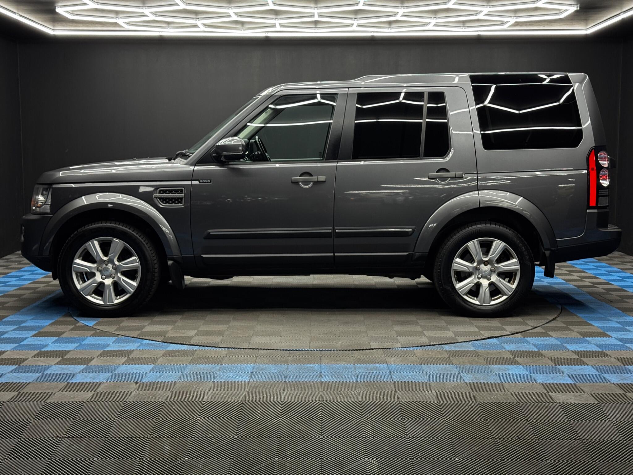 Land Rover Discovery view 8
