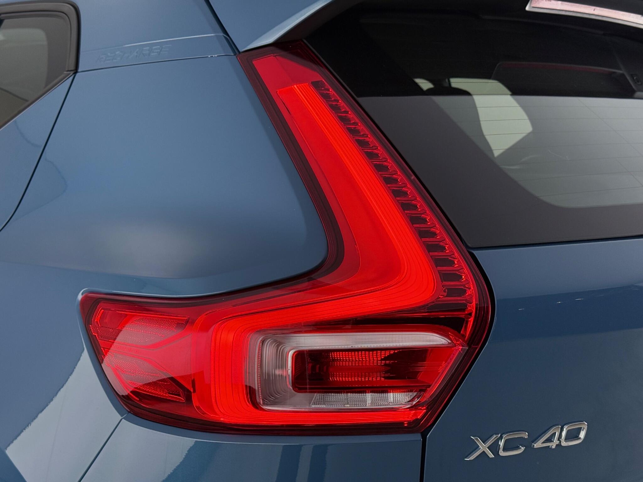 Volvo XC40 view 7