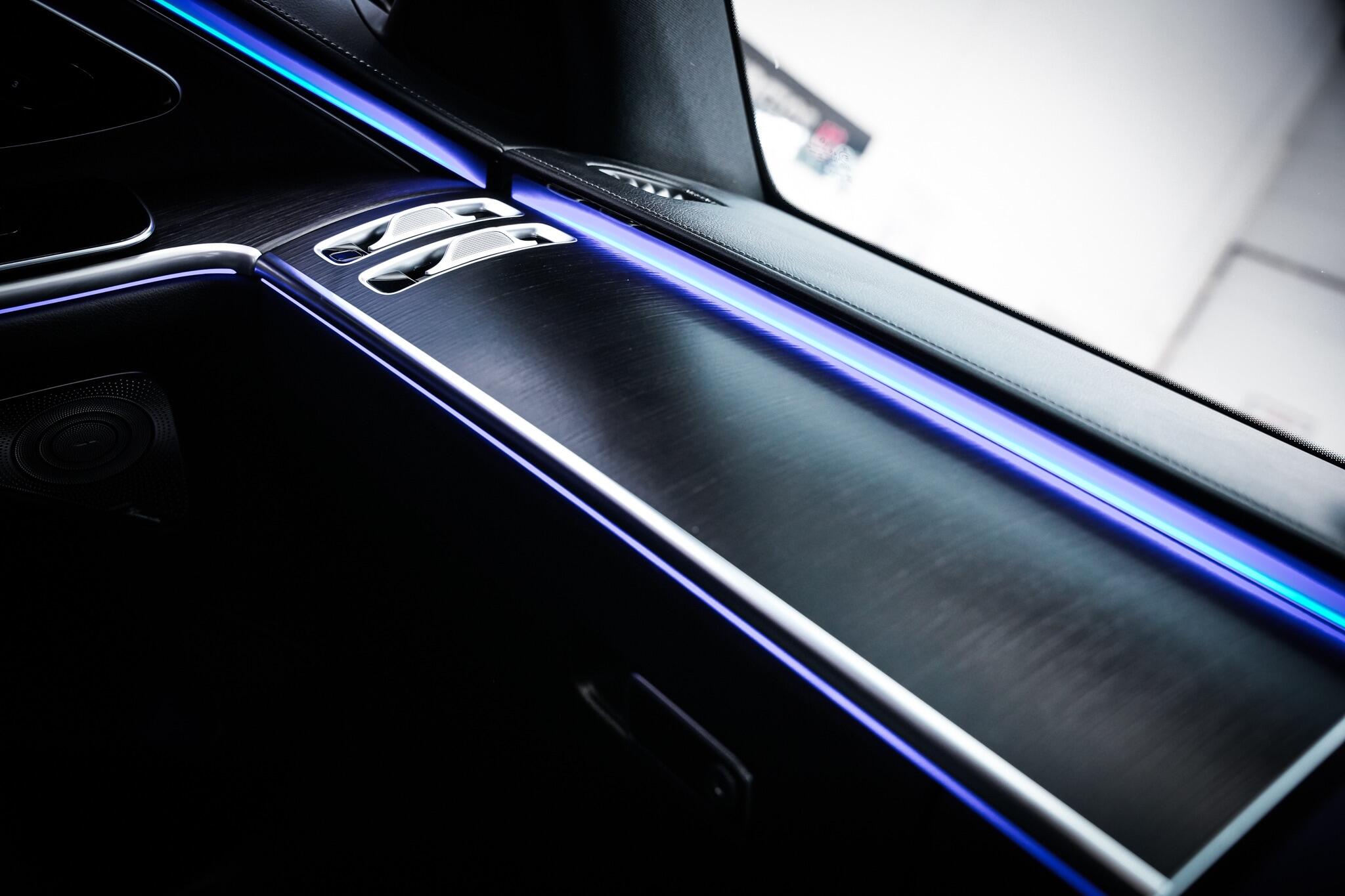 Mercedes-Benz S-Class view 50