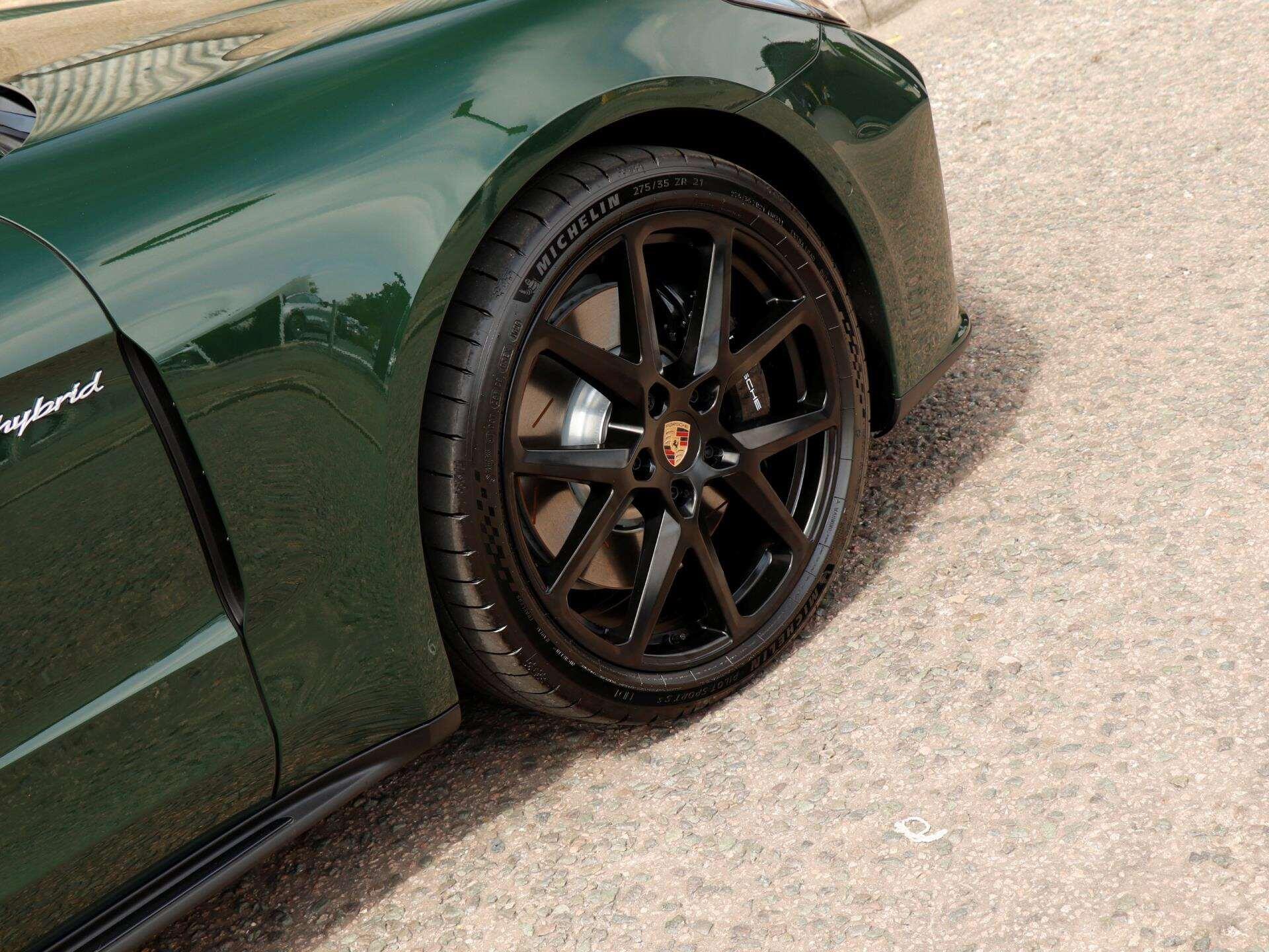Porsche Panamera view 30