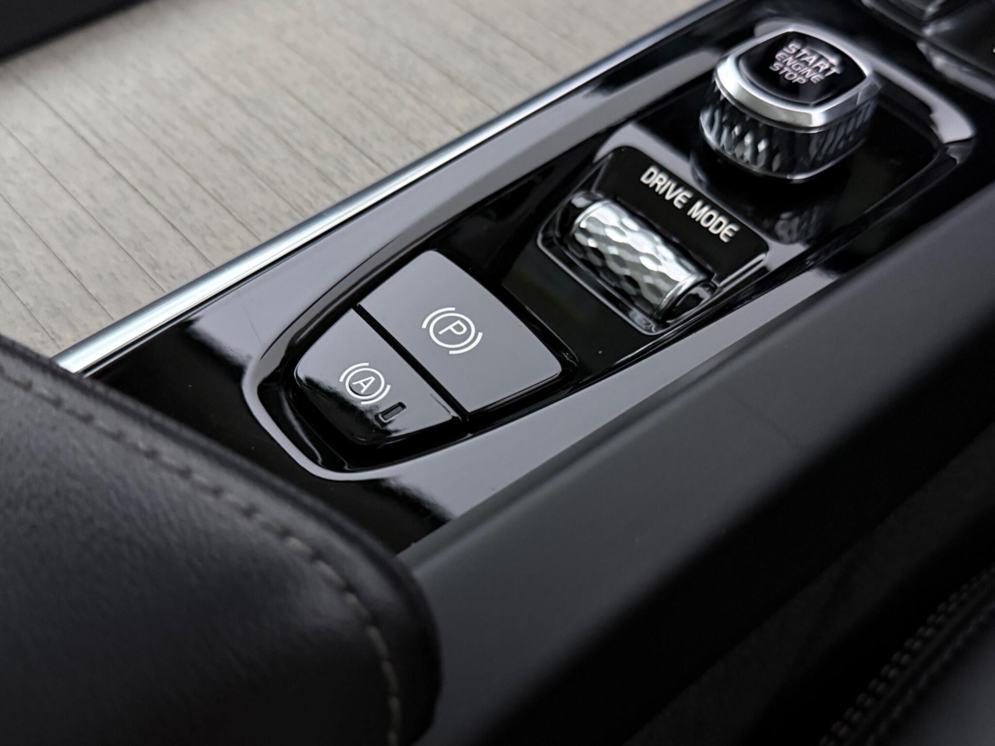 Volvo XC60 view 22