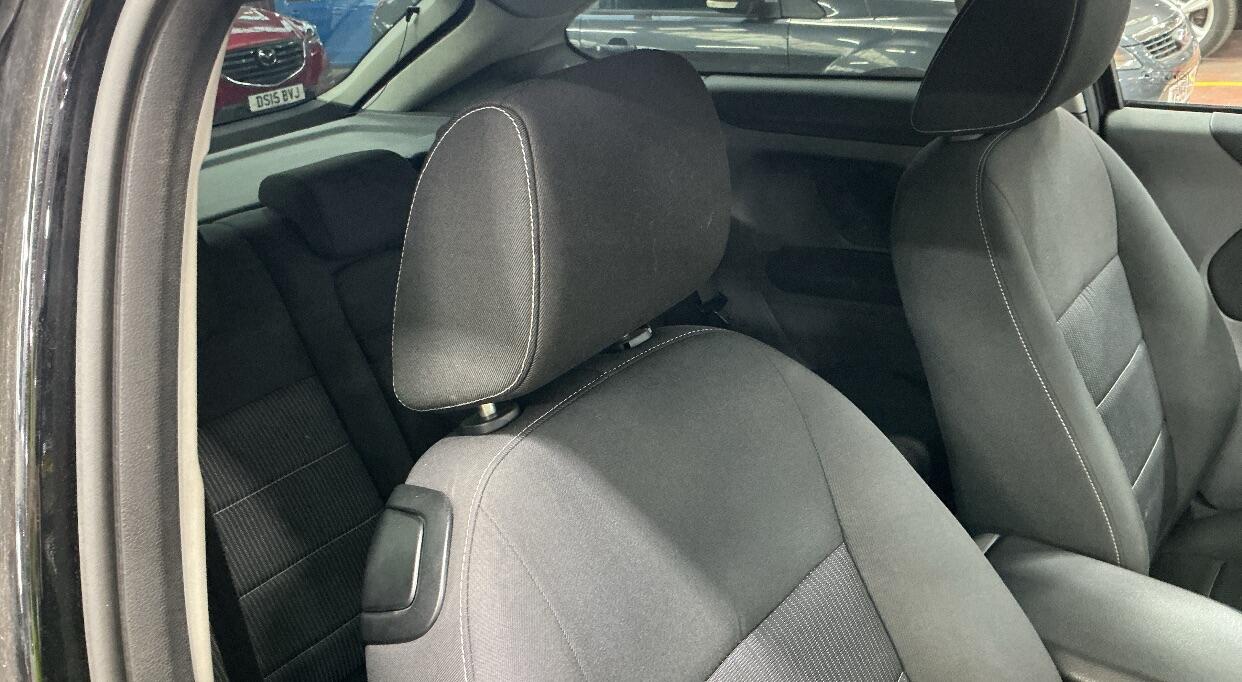 Ford Focus view 10