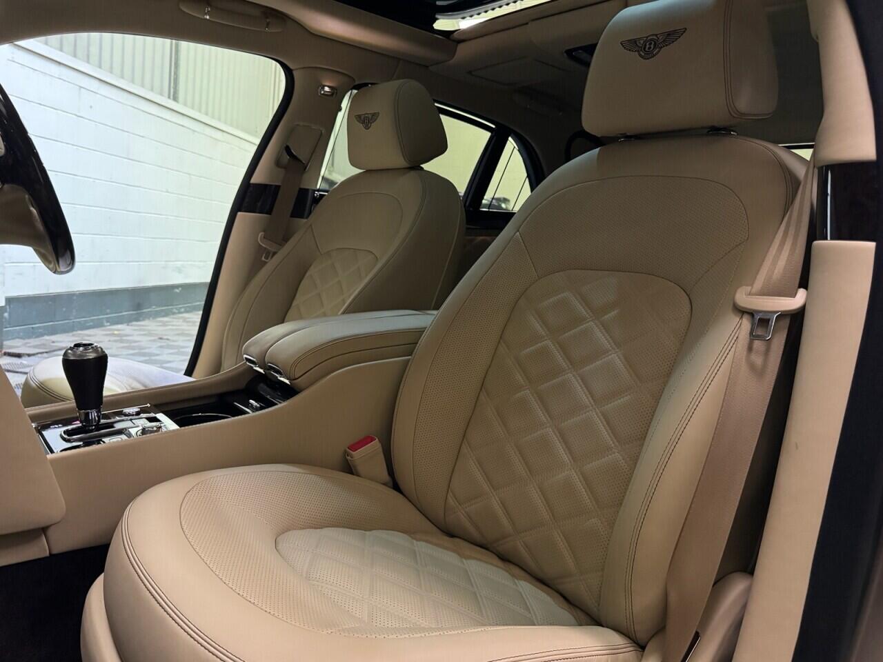 Bentley Mulsanne view 16